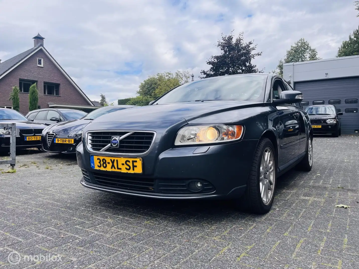 Volvo S40 1.8 Momentum LM / Clima / Trekhaak / APK 08-2026 Gris - 1