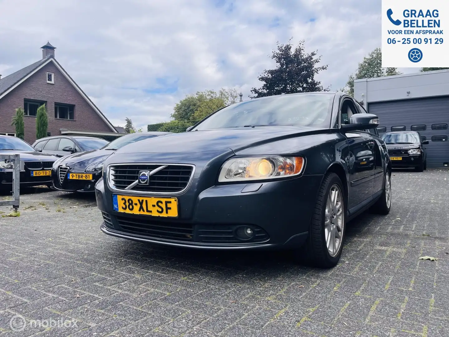 Volvo S40 1.8 Momentum LM / Clima / Trekhaak / APK 08-2026 Grau - 1