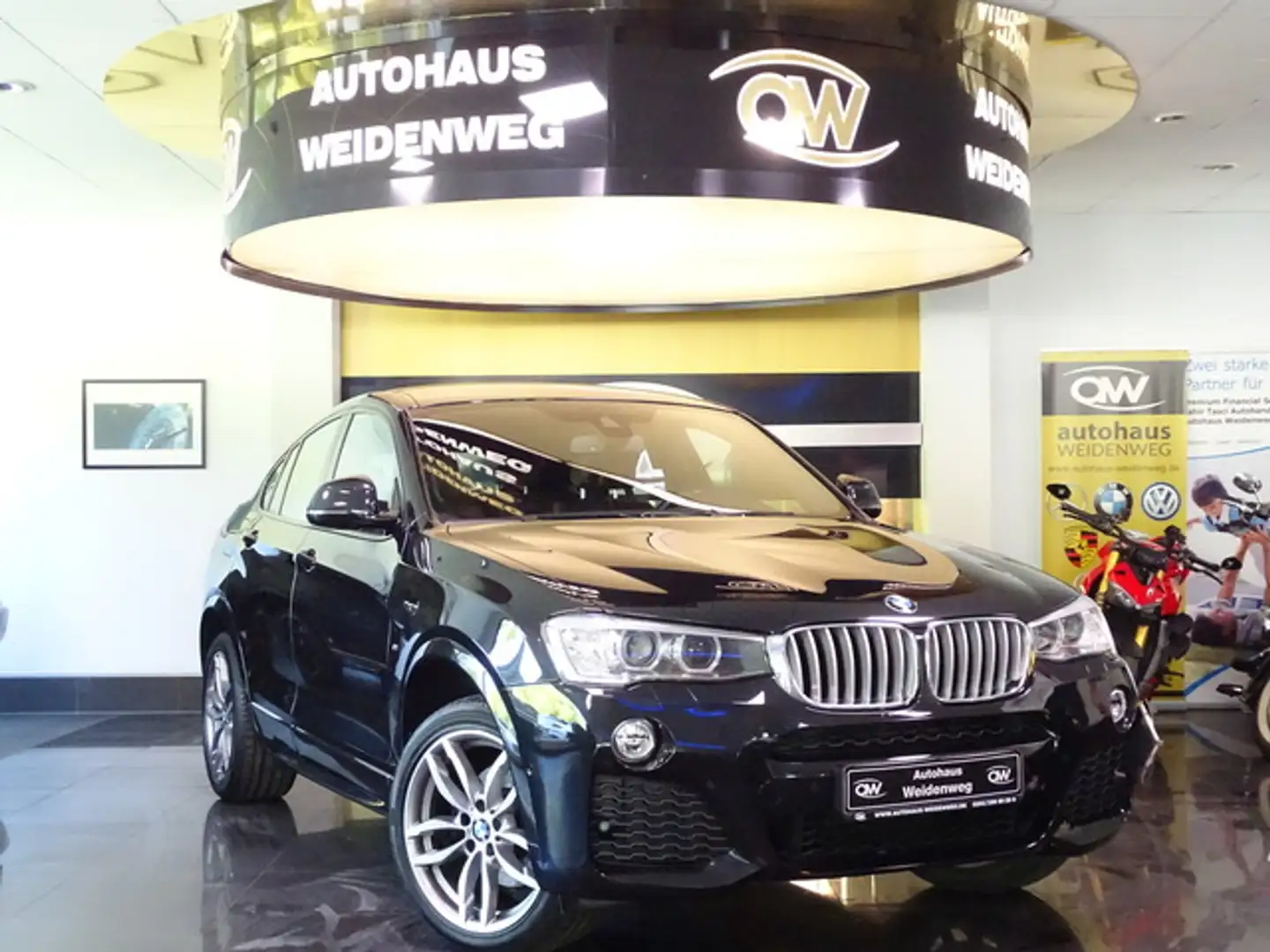 BMW X4 M xDrive30d M Sport.Leder Navi Cam PD AHK 2Hand Schwarz - 1