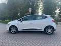 Renault Clio 1.2 75 CV GPL 5p. Costume National Weiß - thumbnail 2