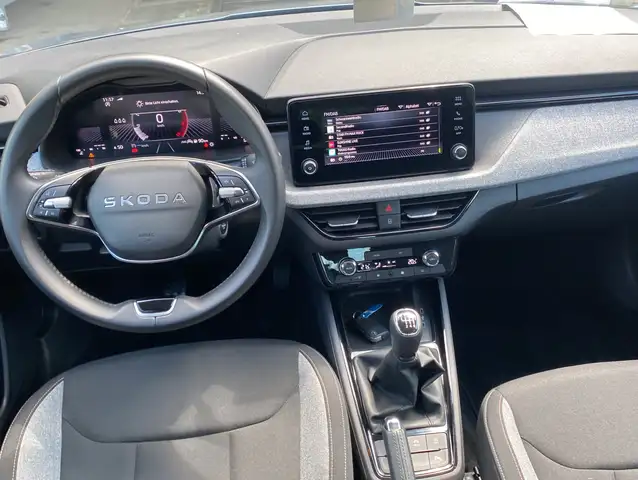 Skoda Scala view 10