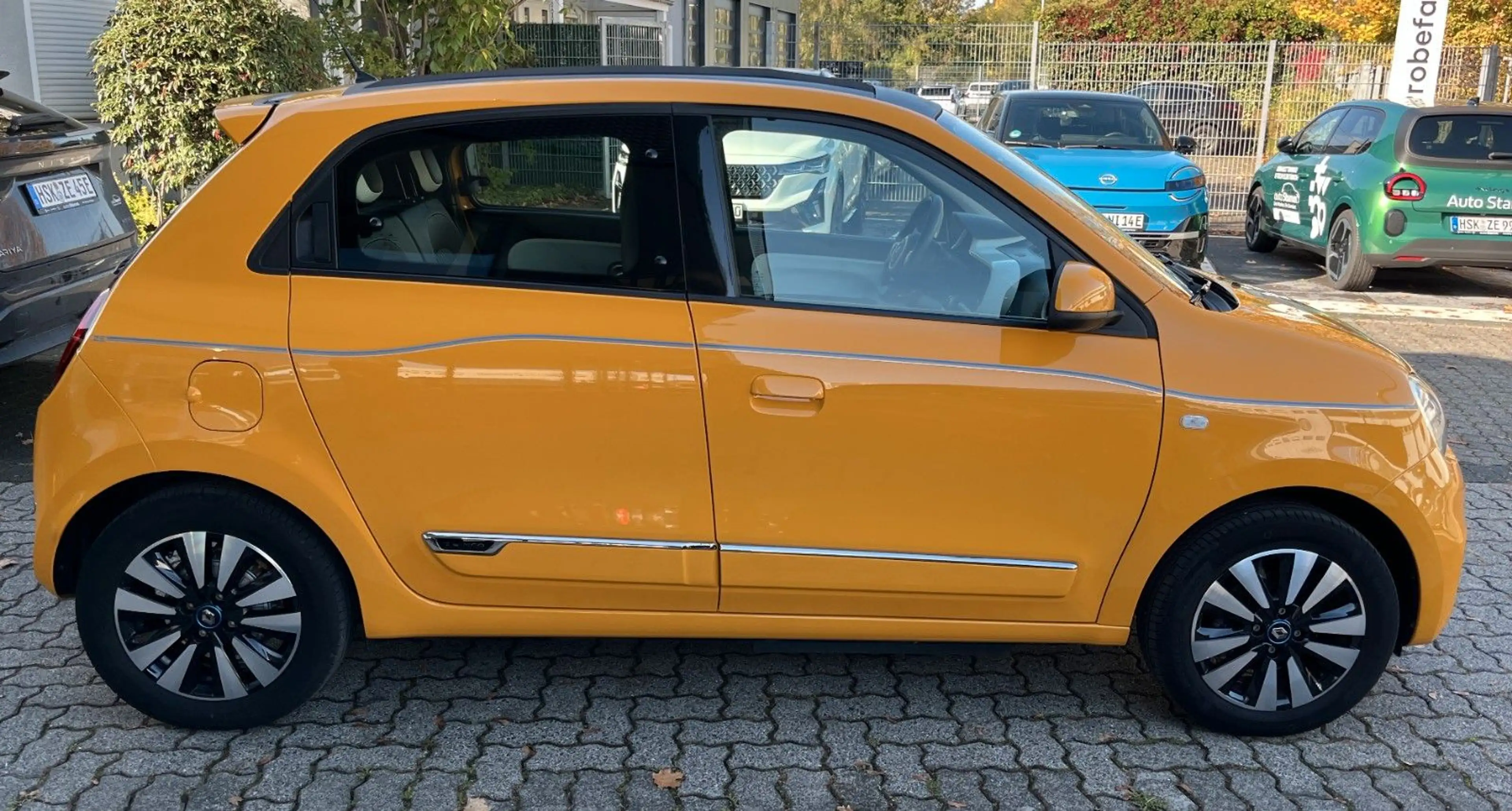 Renault Twingo Intens Electric Faltdach Klima Cam SHZ 1H — photo 7
