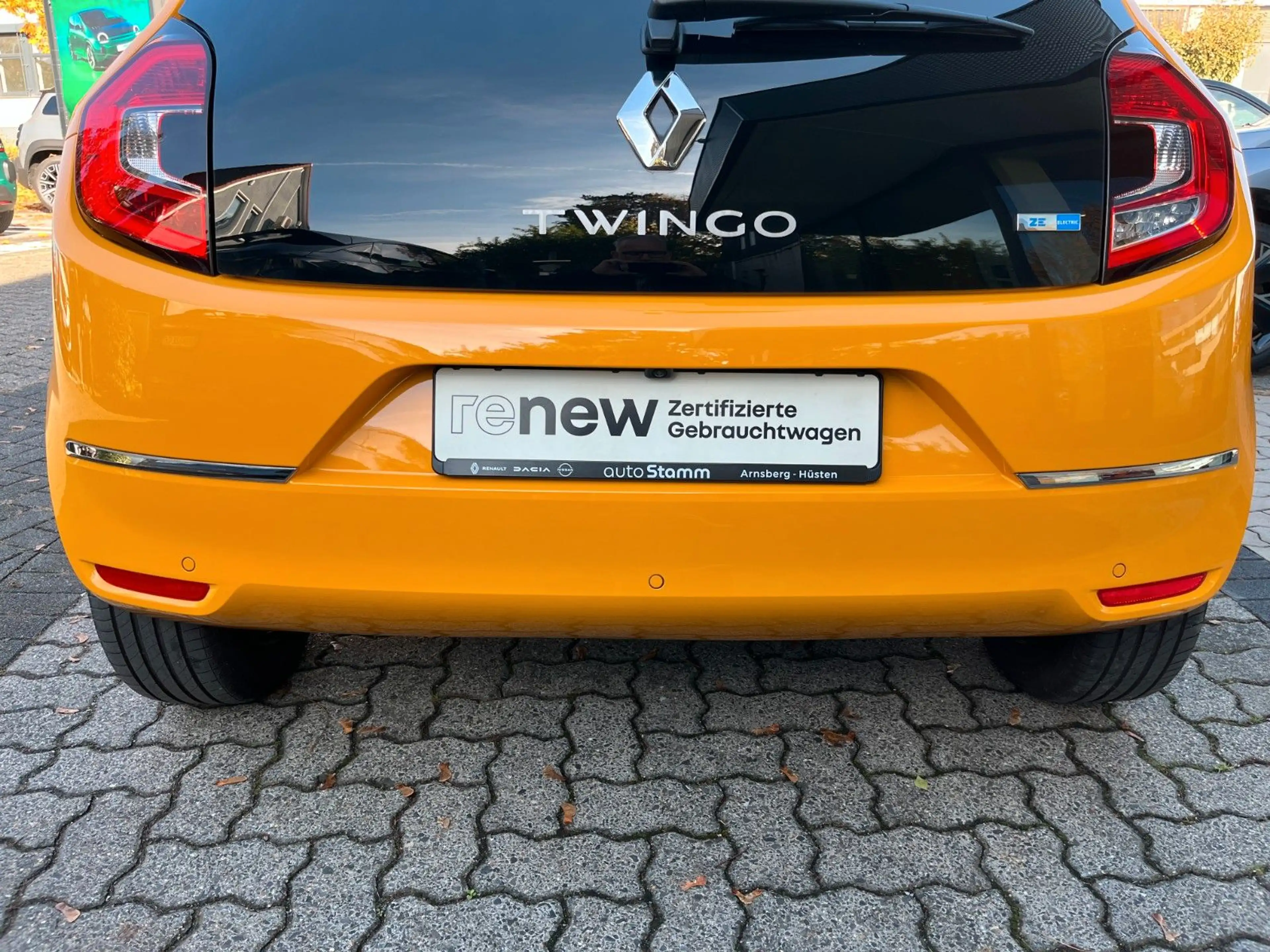 Renault Twingo Intens Electric Faltdach Klima Cam SHZ 1H — photo 6