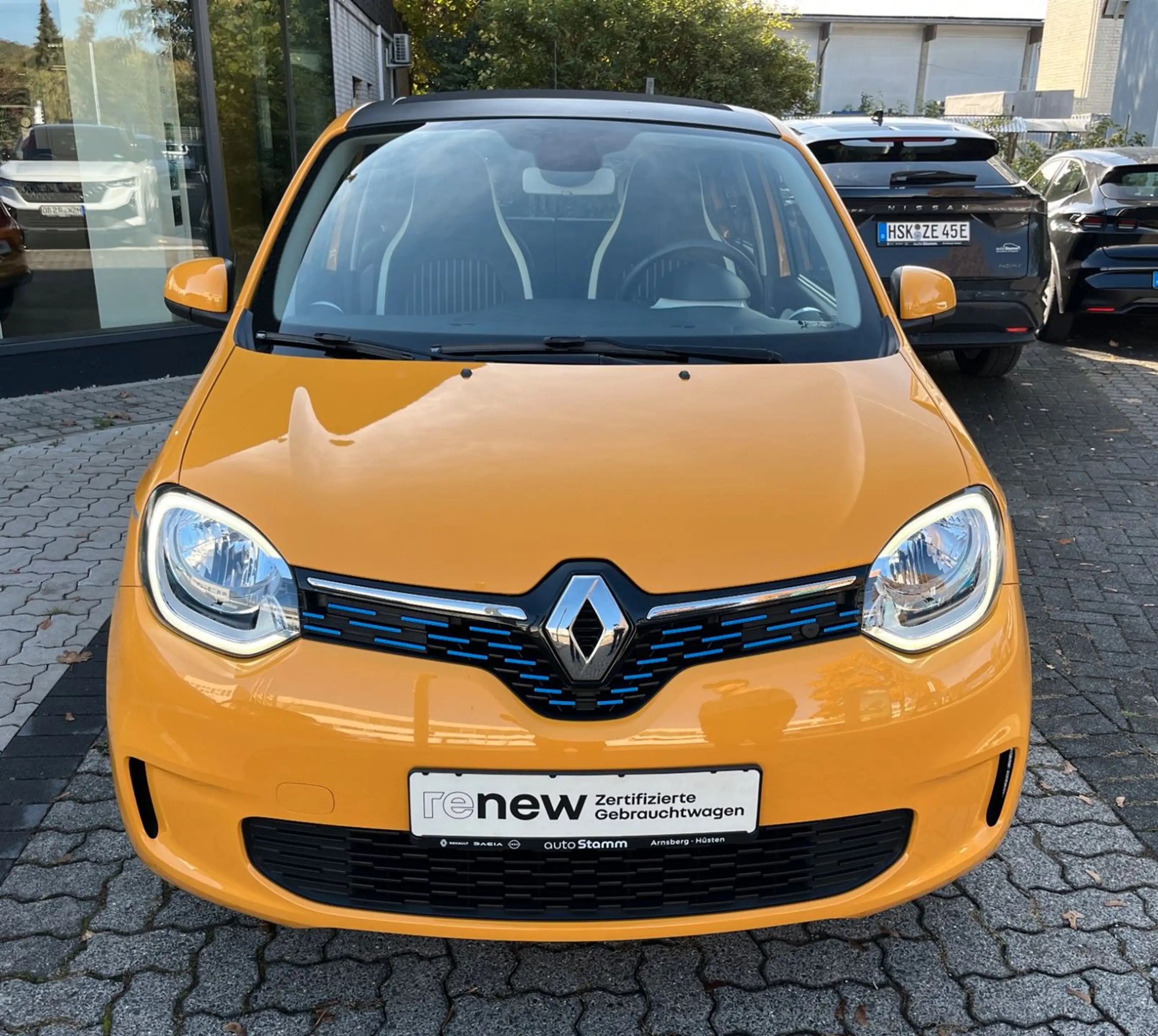 Renault Twingo Intens Electric Faltdach Klima Cam SHZ 1H — photo 10