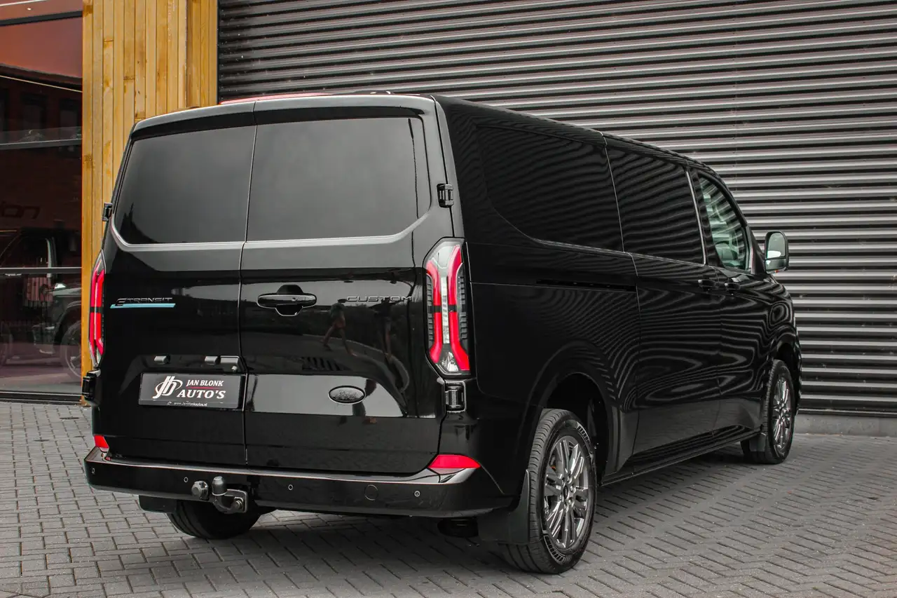 Ford E-Transit 2026 — фото 11