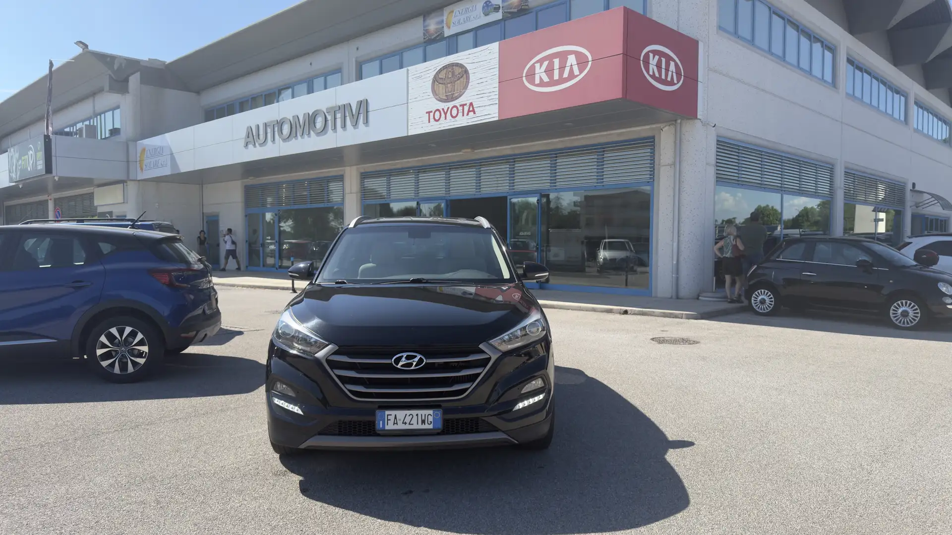 Hyundai TUCSON Tucson II 2015 1.7 crdi Comfort 2wd 115cv Nero - 1