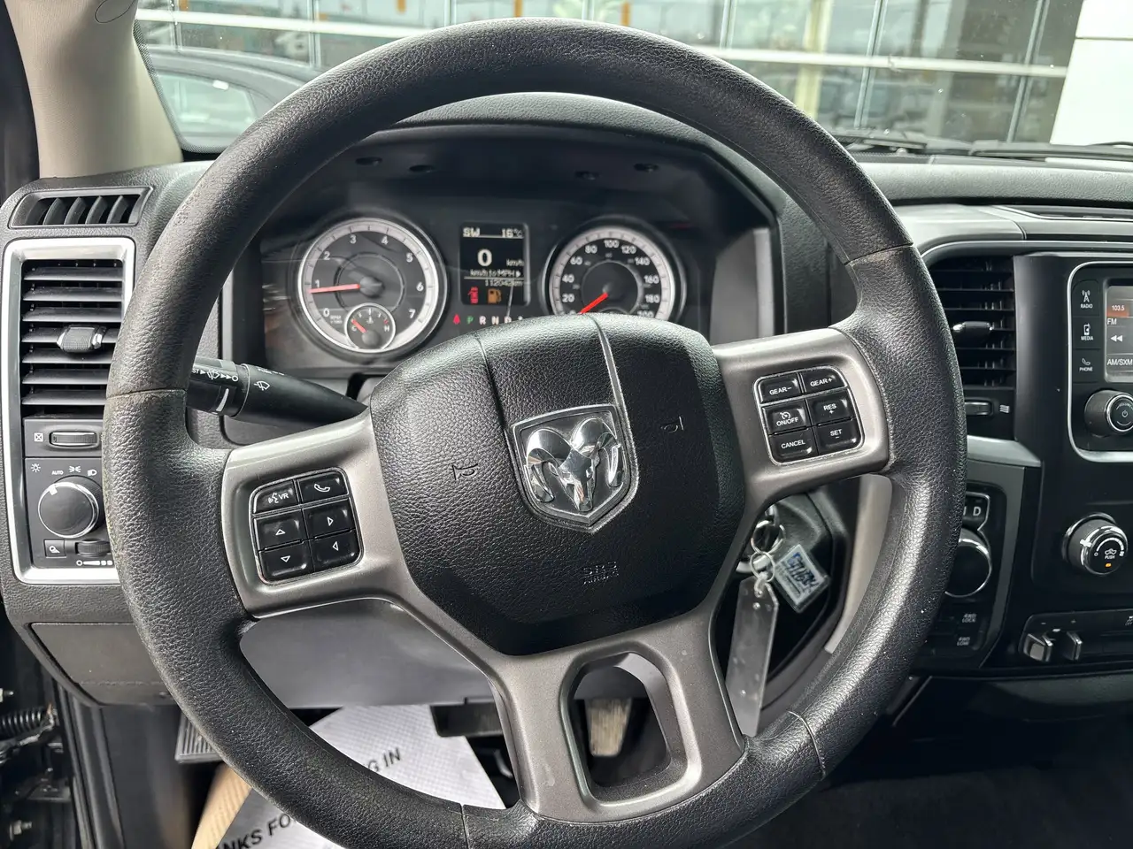 RAM 1500 снимка RAM 1500