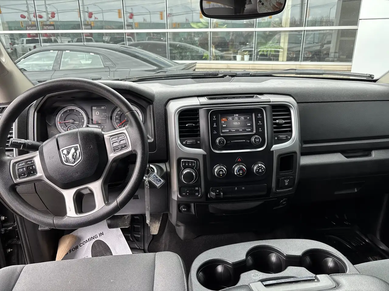RAM 1500 снимка RAM 1500
