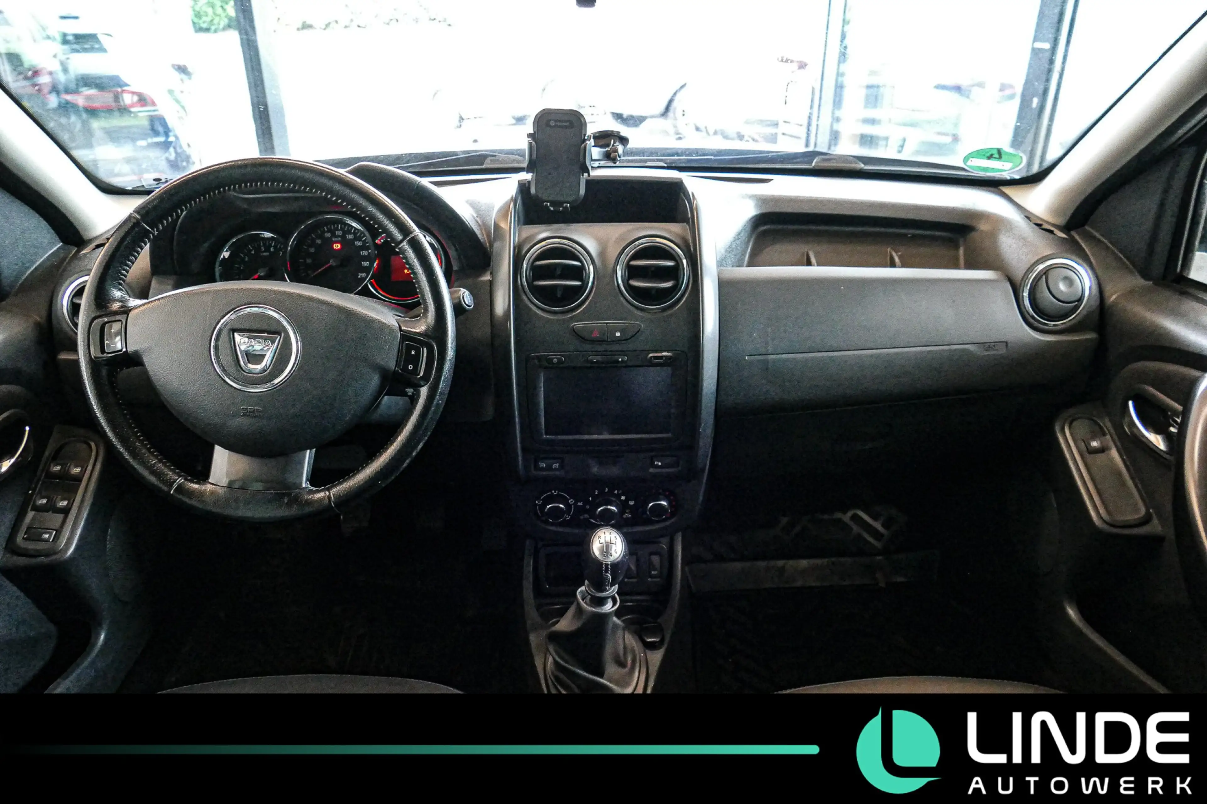 Dacia Duster 4x2 Prestige |LEDER|KLIMA|TEMPO.|PDC|AHK — photo 10