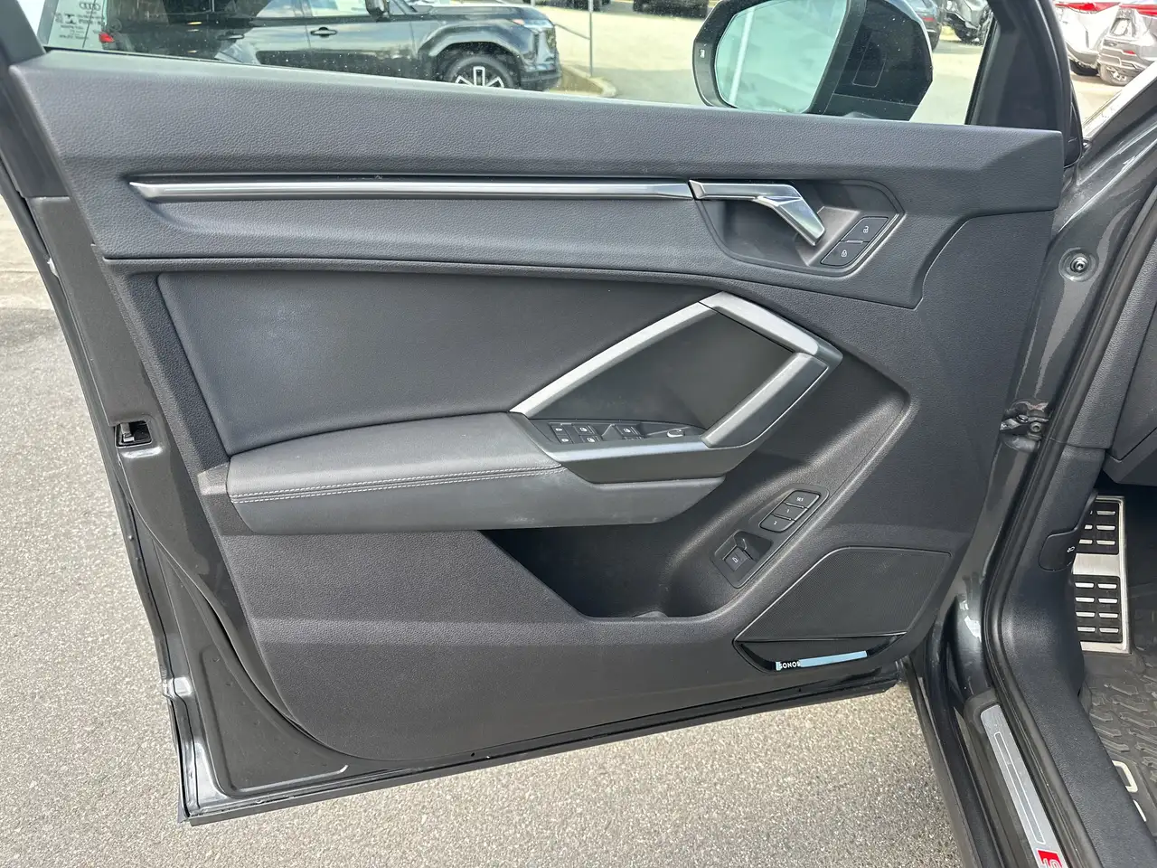 Audi Q3 снимка Audi Q3