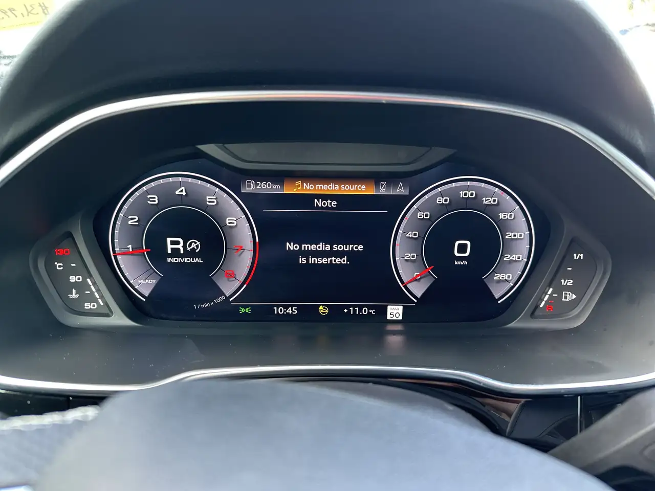 Audi Q3 снимка Audi Q3