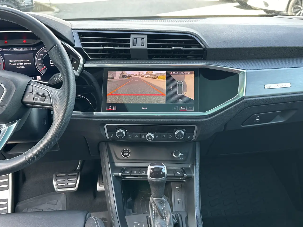 Audi Q3 снимка Audi Q3