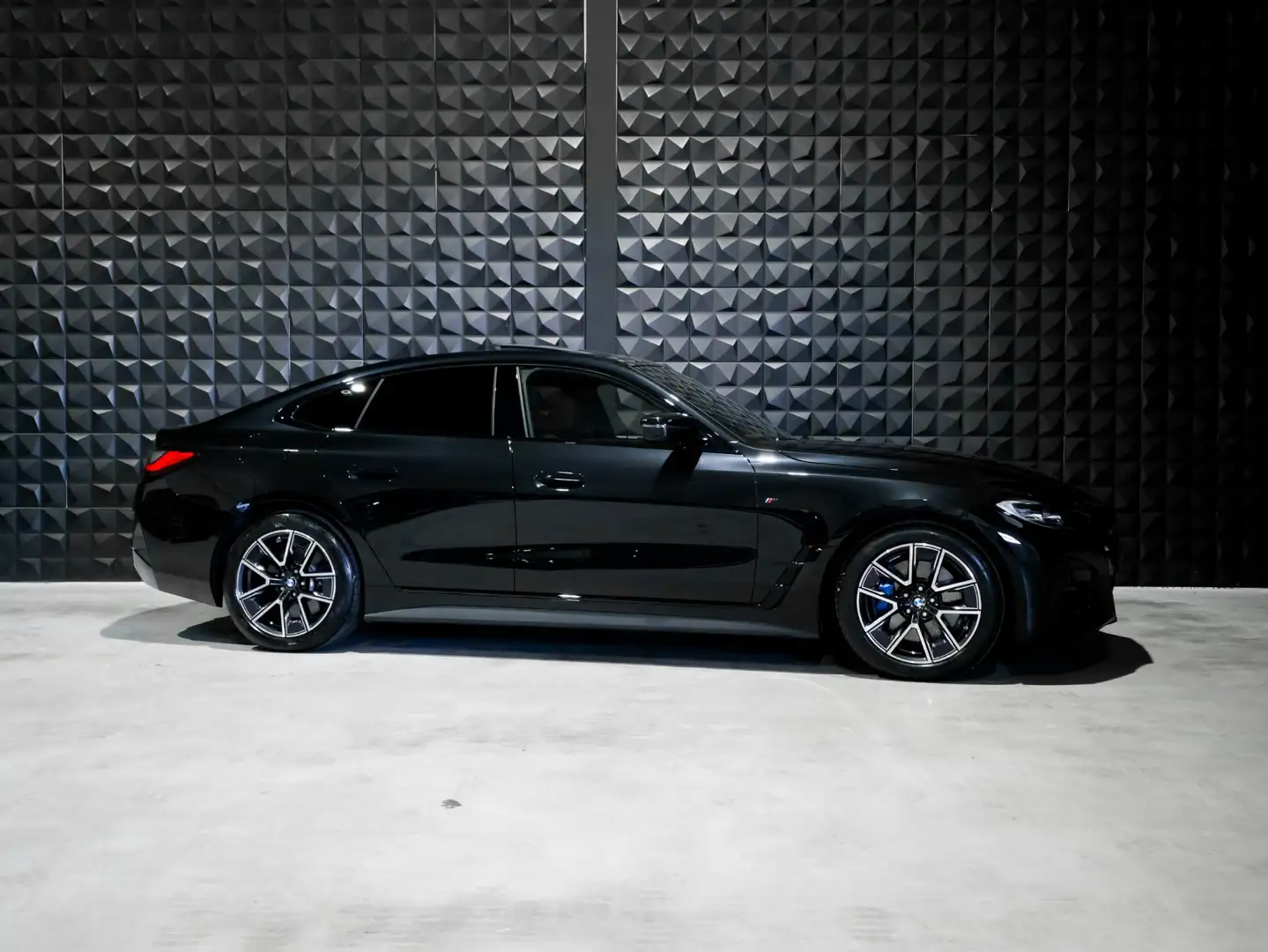 BMW 430 4-serie Gran Coupé 430i xDrive M Sport | Schuifdak Nero - 2