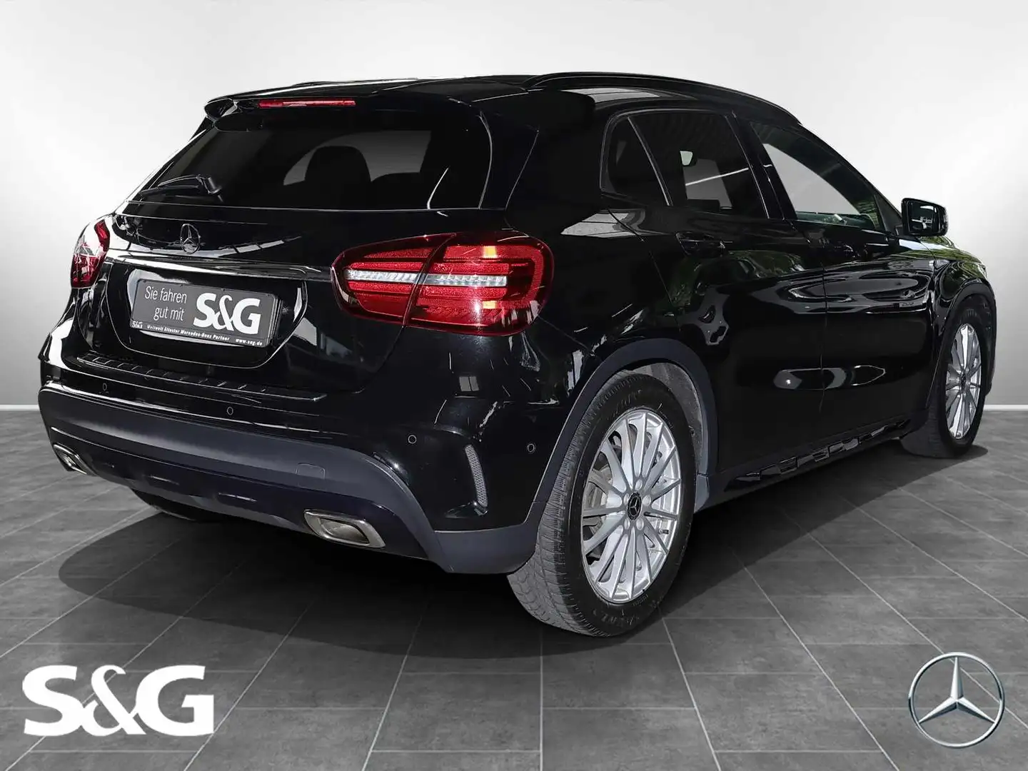 Mercedes-Benz GLA 220 4M NIGHTPAKET+19 ZOLL+360°+NAVIGATION Black - 2