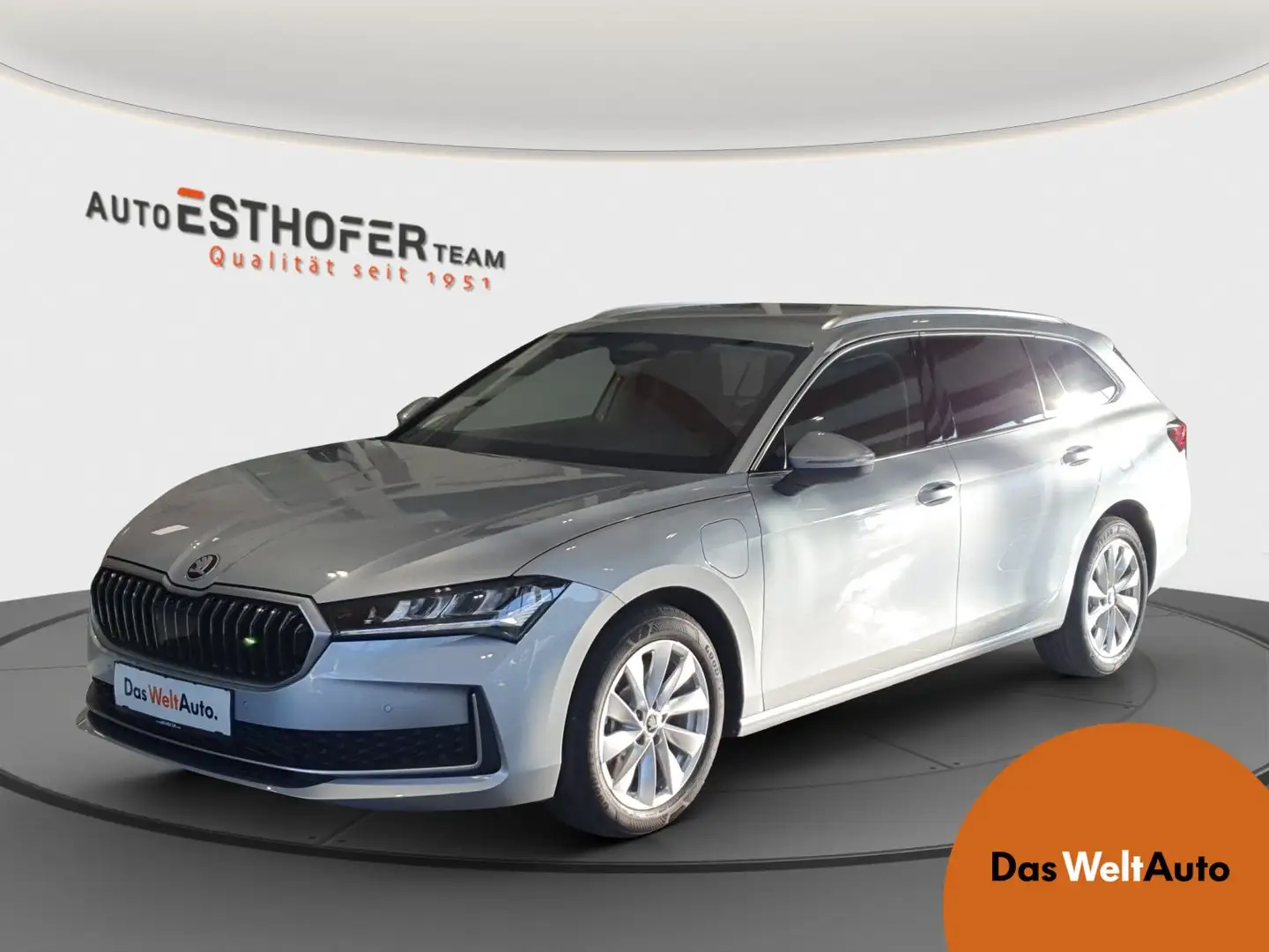 Skoda Superb Selection iV TSI DSG Plateado - 1