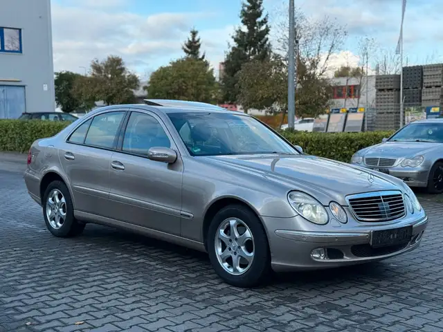 Mercedes-Benz E 270 CDI Leder*Memory*Schiebedach*4-Zonen*