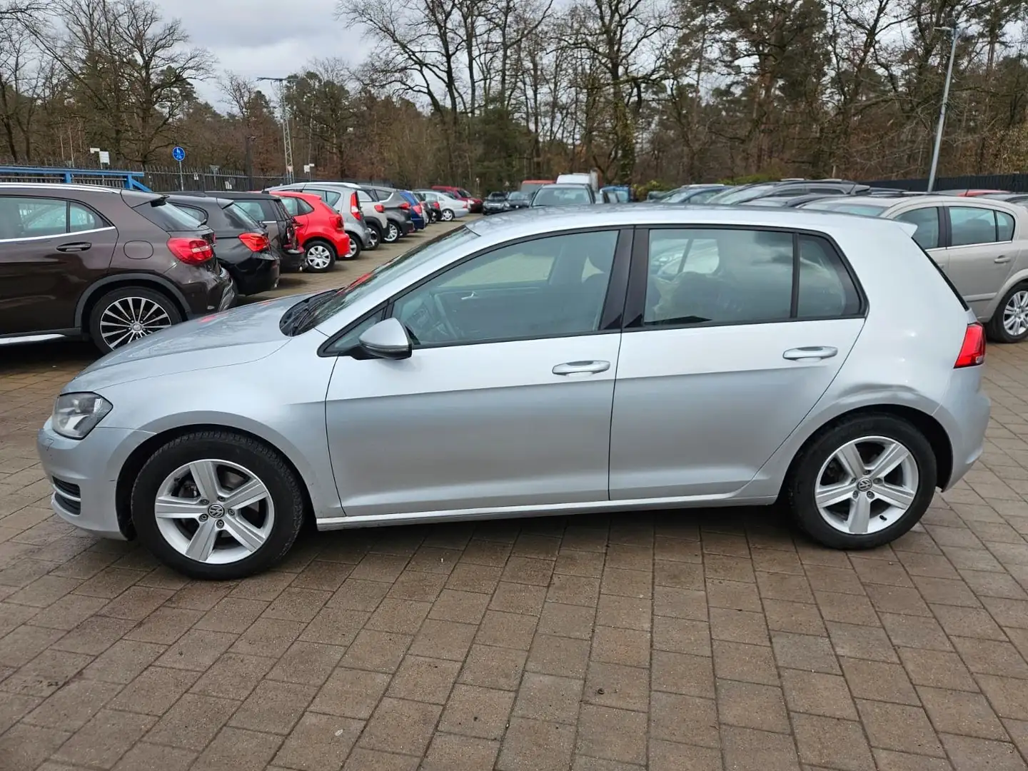 Volkswagen Golf VII Lim. Comfortline BMT Argent - 2
