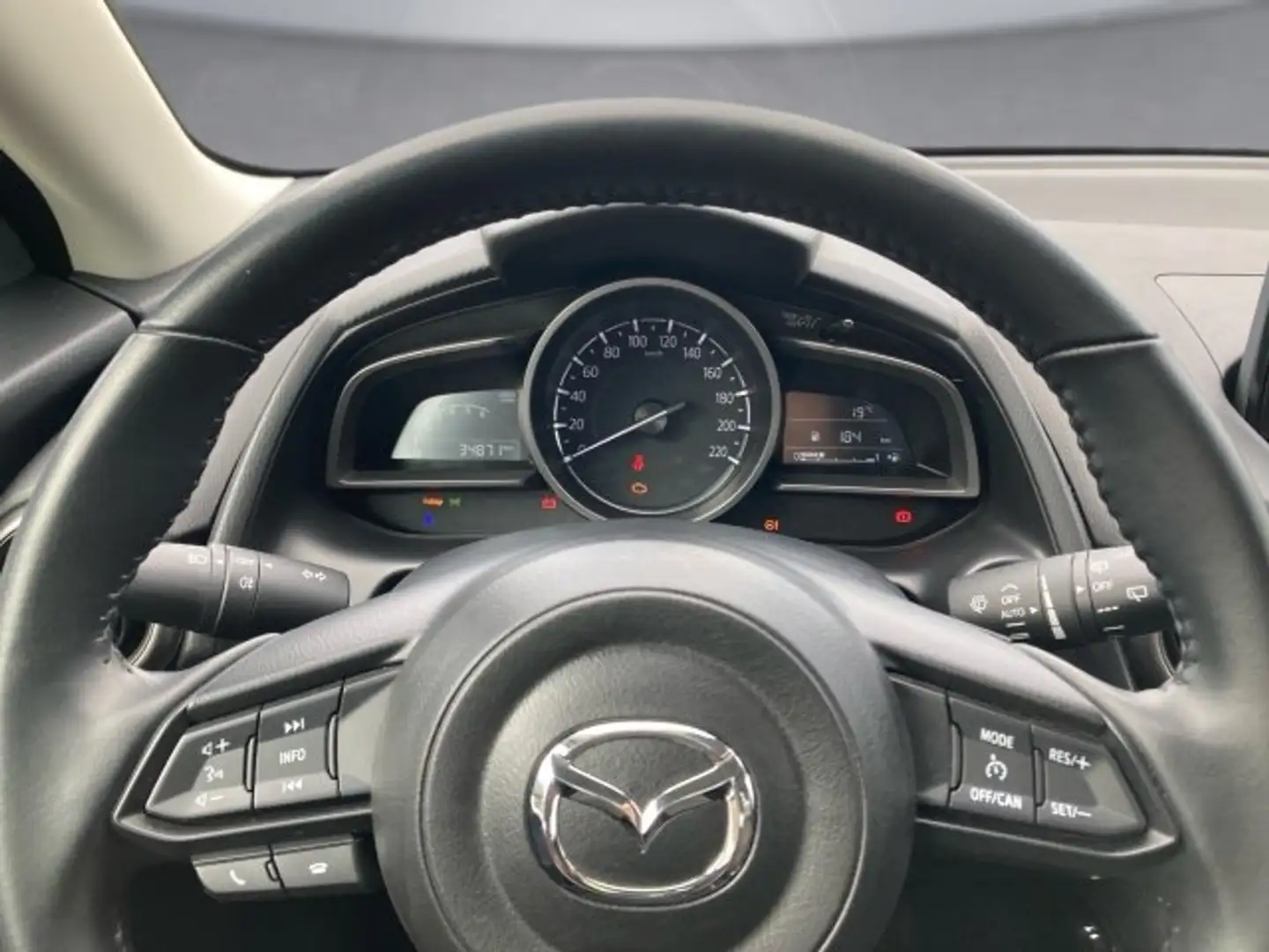 Mazda 2 G75 Takumi Grau - 2