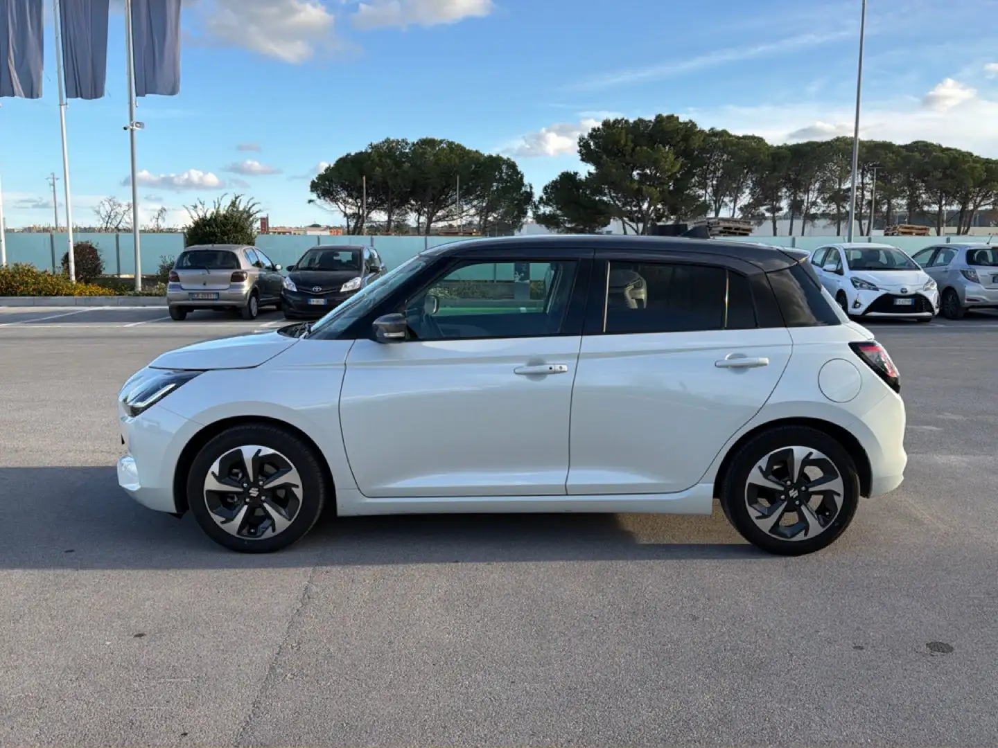 Suzuki Swift Swift 1.2 Hybrid CVT Top Bianco - 2