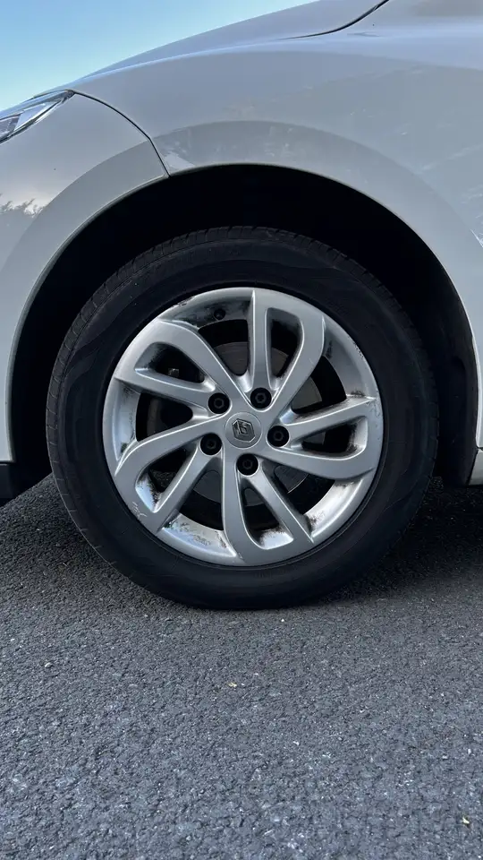 Renault Megane Berline — photo 12