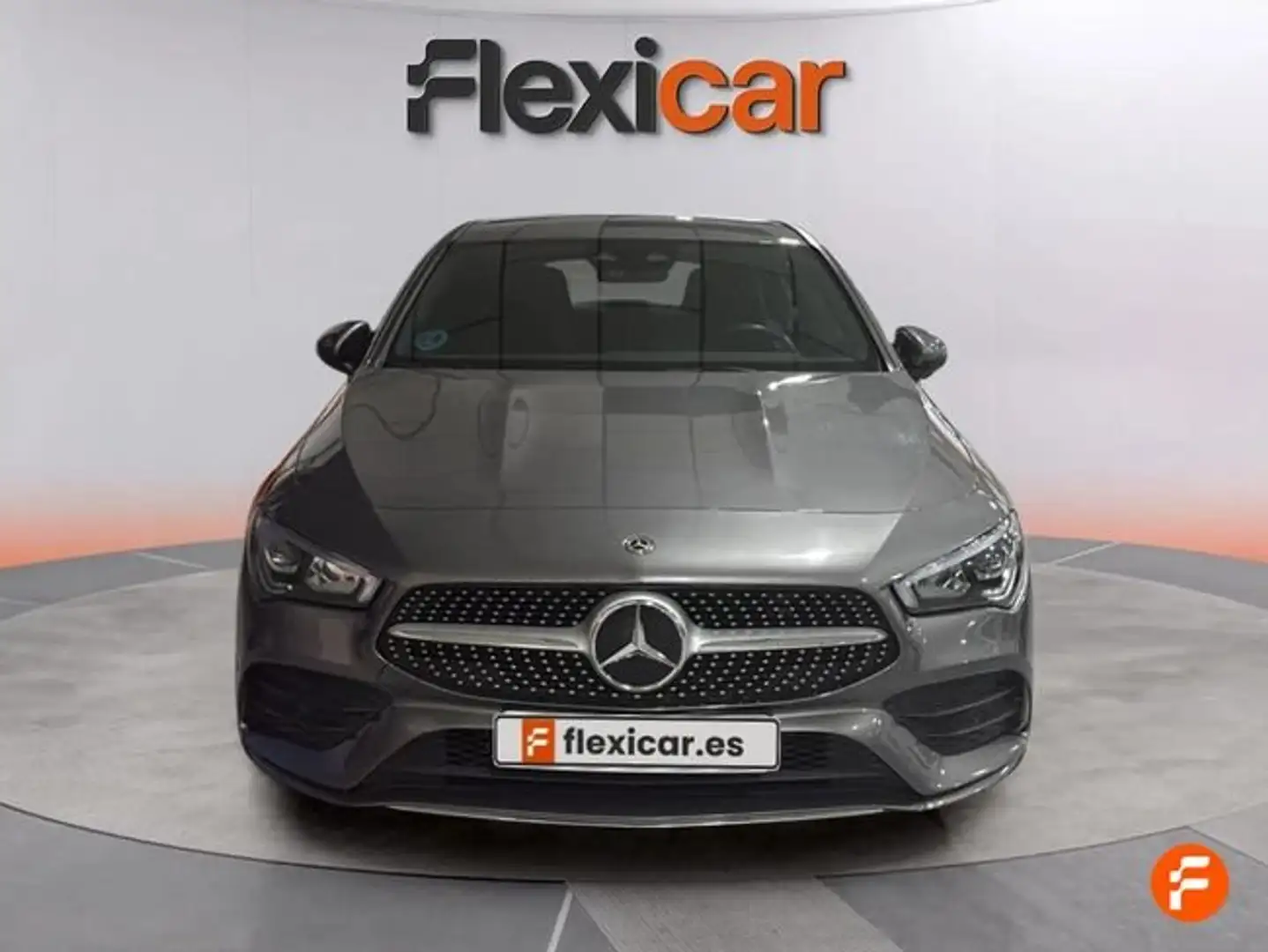 Mercedes-Benz CLA 200 Shooting Brake 7G-DCT Gris - 2