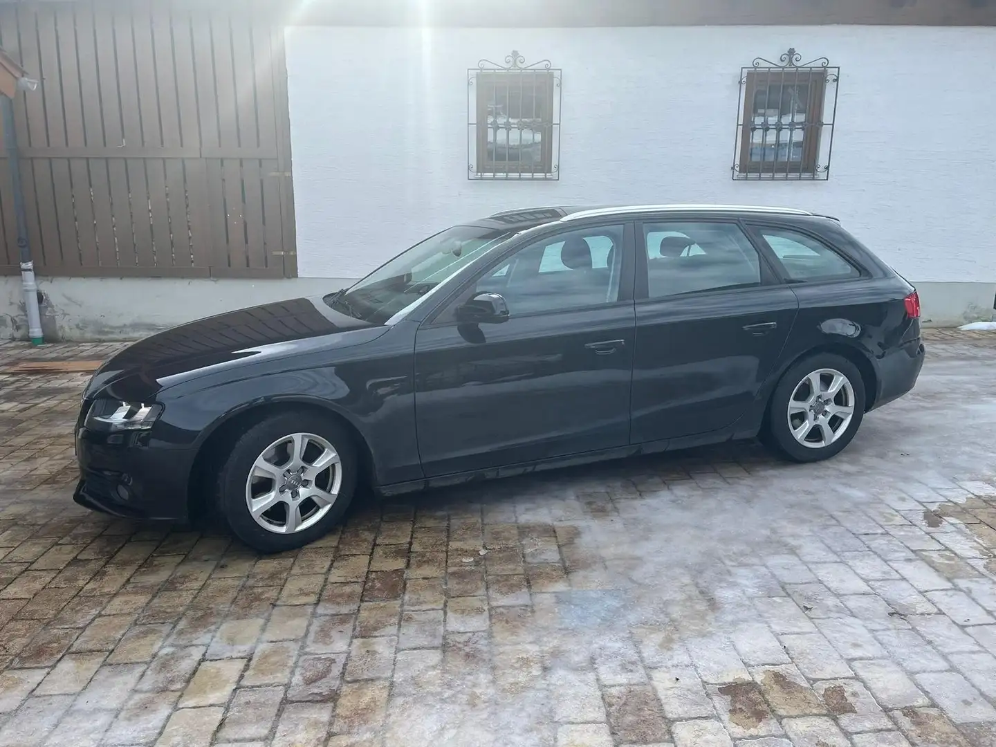 Audi A4 Avant 2.0 TDI e DPF Attraction - 2