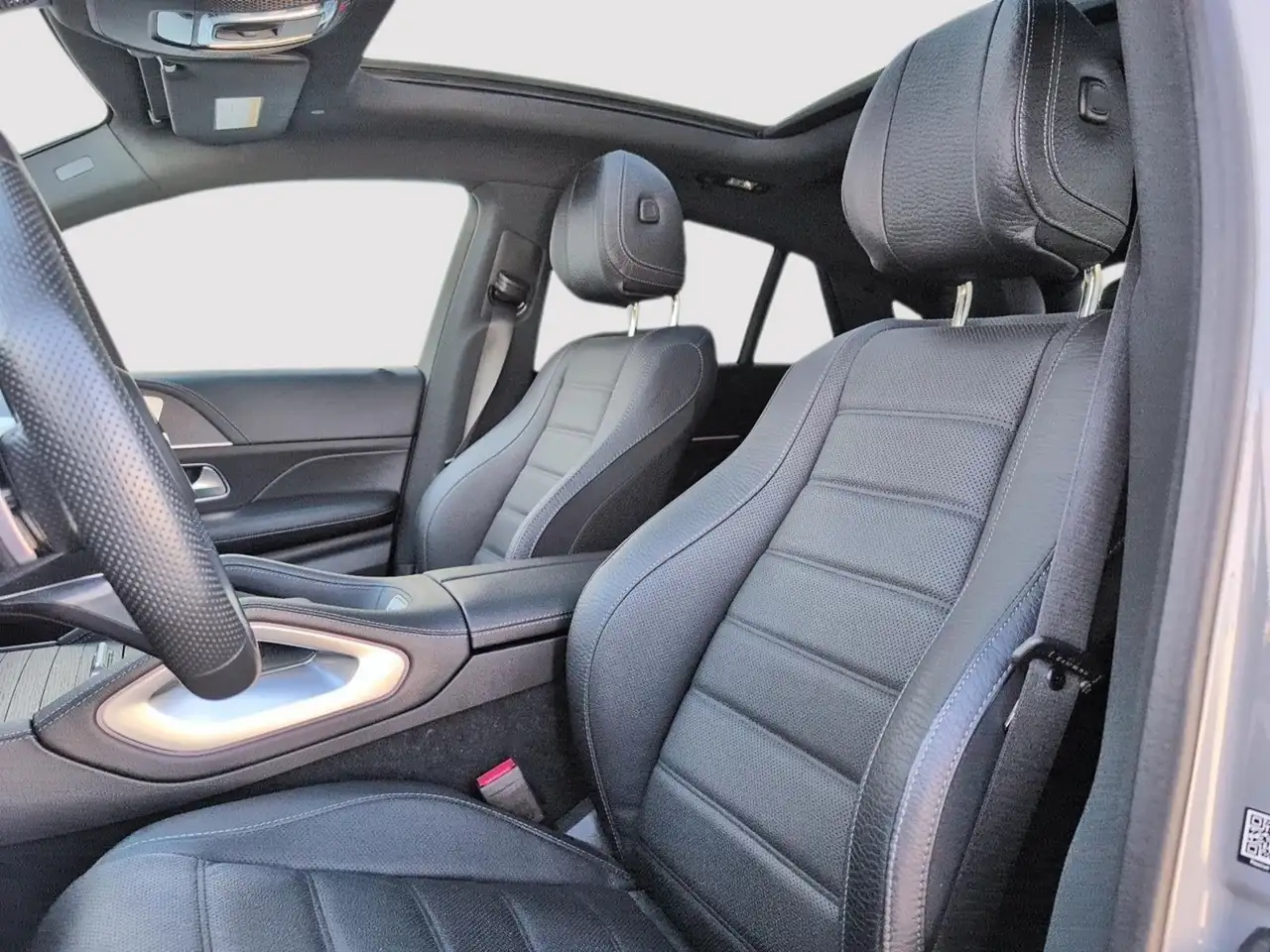 Mercedes-Benz GLE снимка Mercedes-Benz GLE
