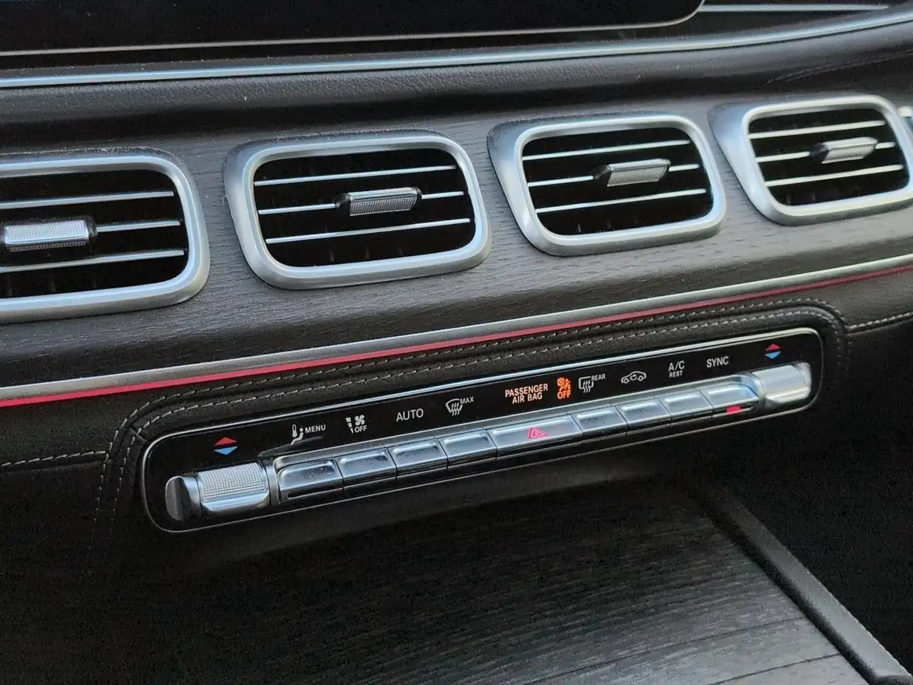 Mercedes-Benz GLE снимка Mercedes-Benz GLE