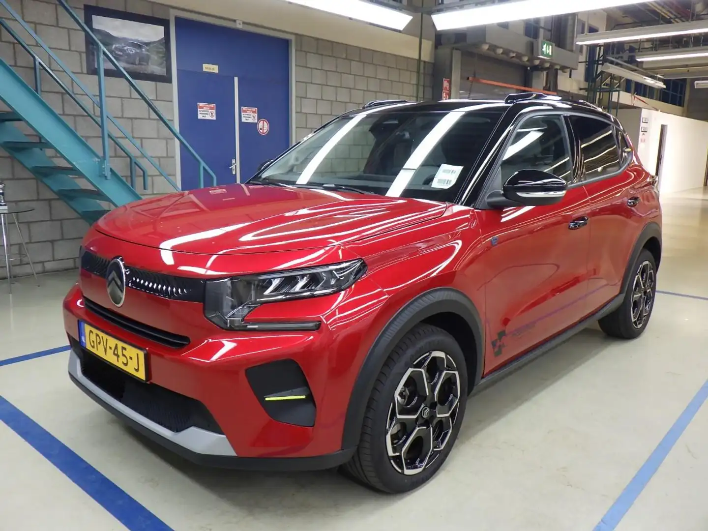 Citroen C3 Ë-C3 Max 113pk 44 kWh 3 Fase | Navigatie | Achteru Rood - 1