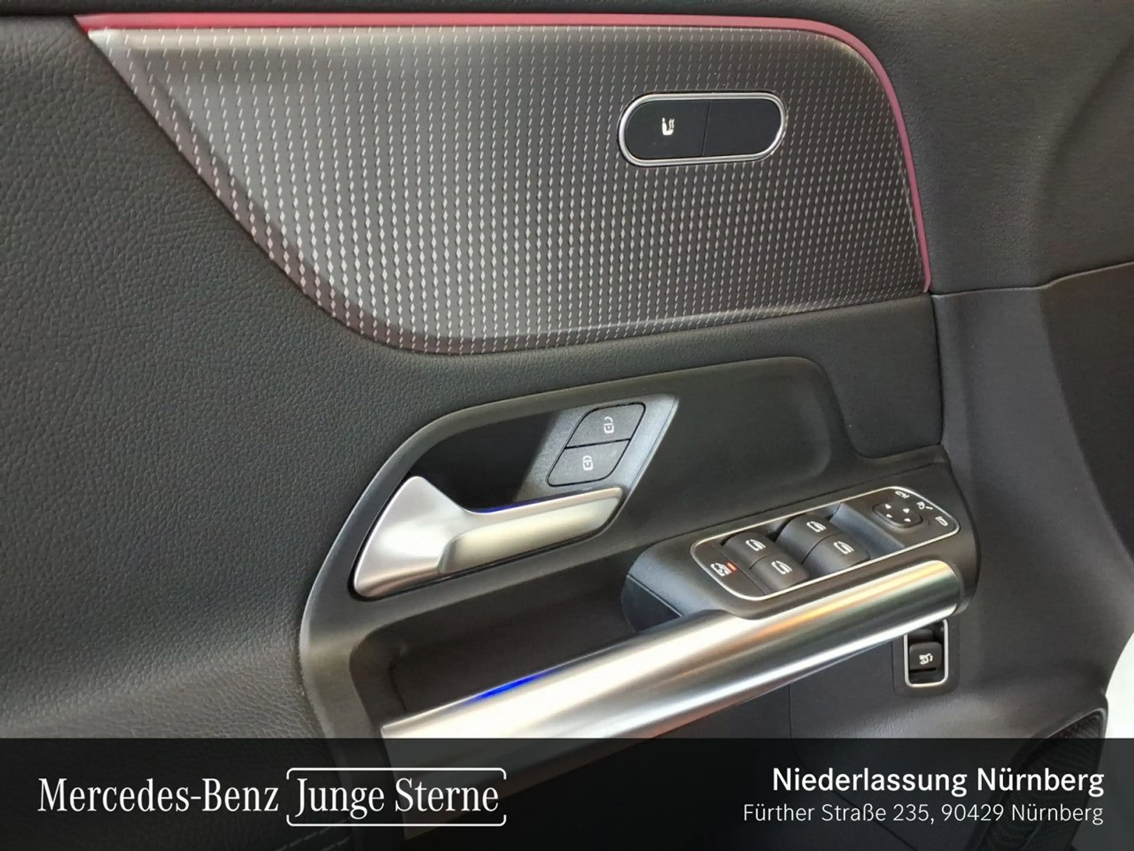 Mercedes-Benz EQA 300 4M PROG+NIGHT+PLUS-PAKET+AHK+KAMERA — photo 13