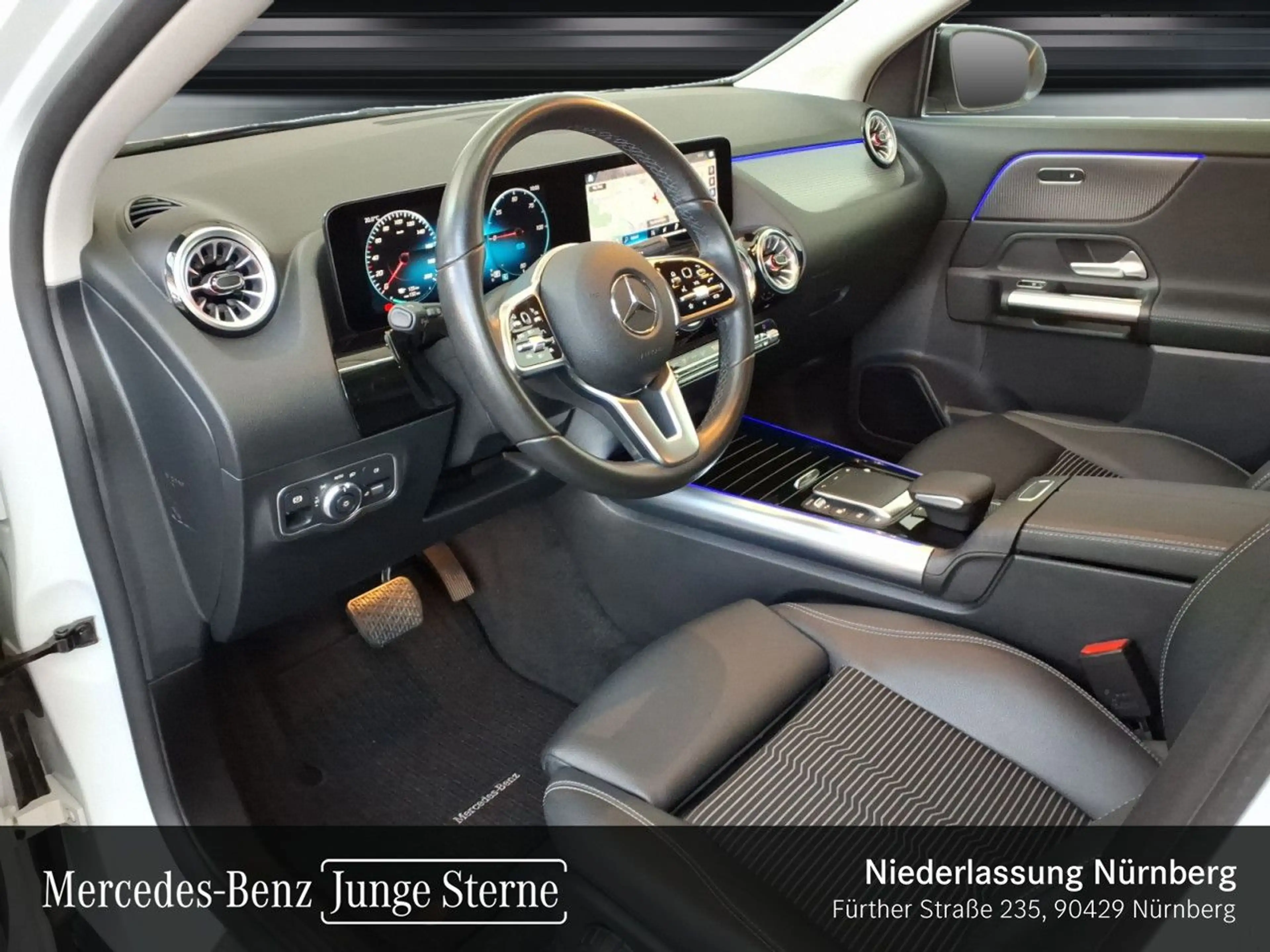 Mercedes-Benz EQA 300 4M PROG+NIGHT+PLUS-PAKET+AHK+KAMERA — photo 12