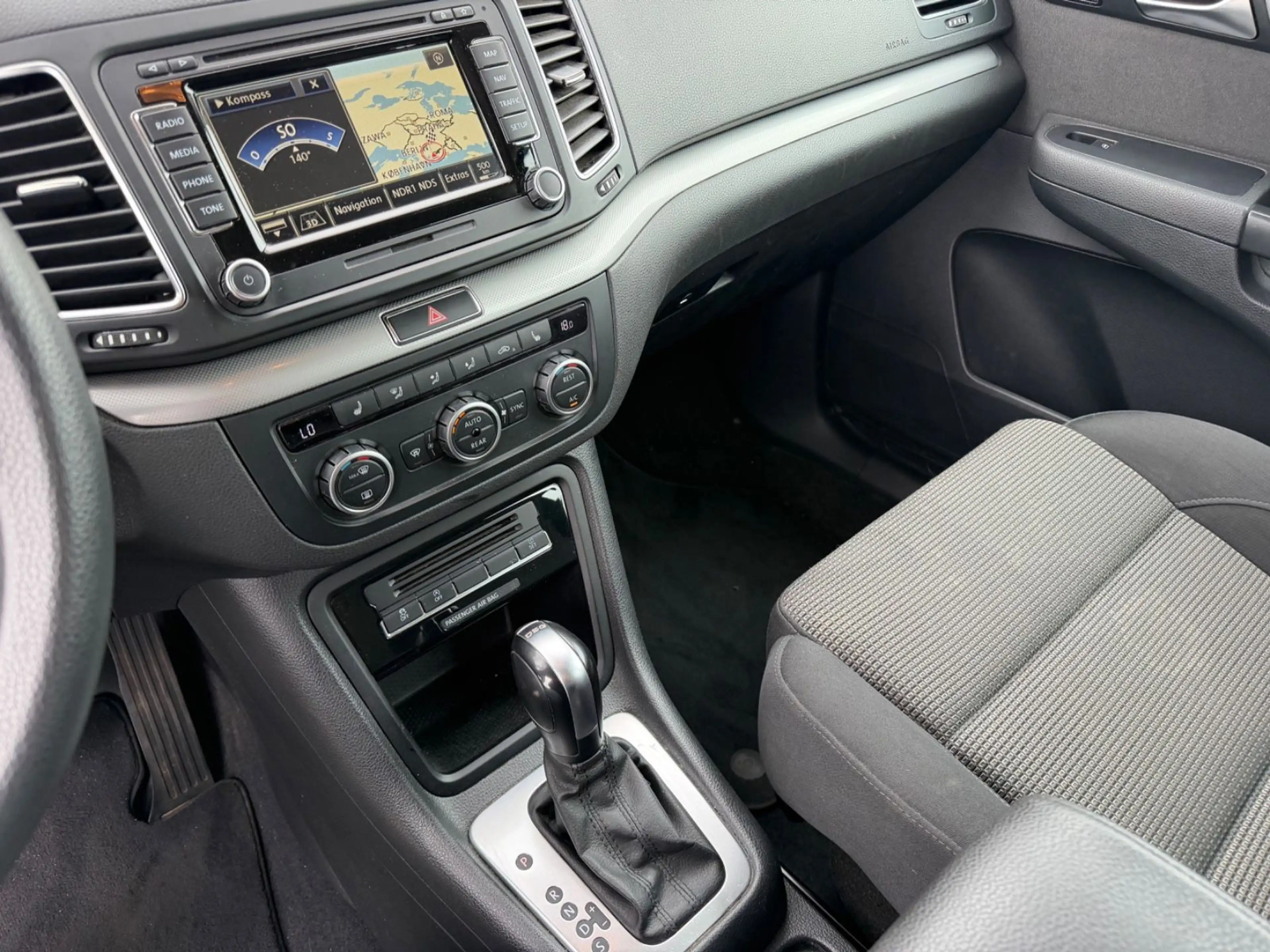 Volkswagen Sharan Comfortline BMT/2,0/EURO5/7-SITZER — photo 11