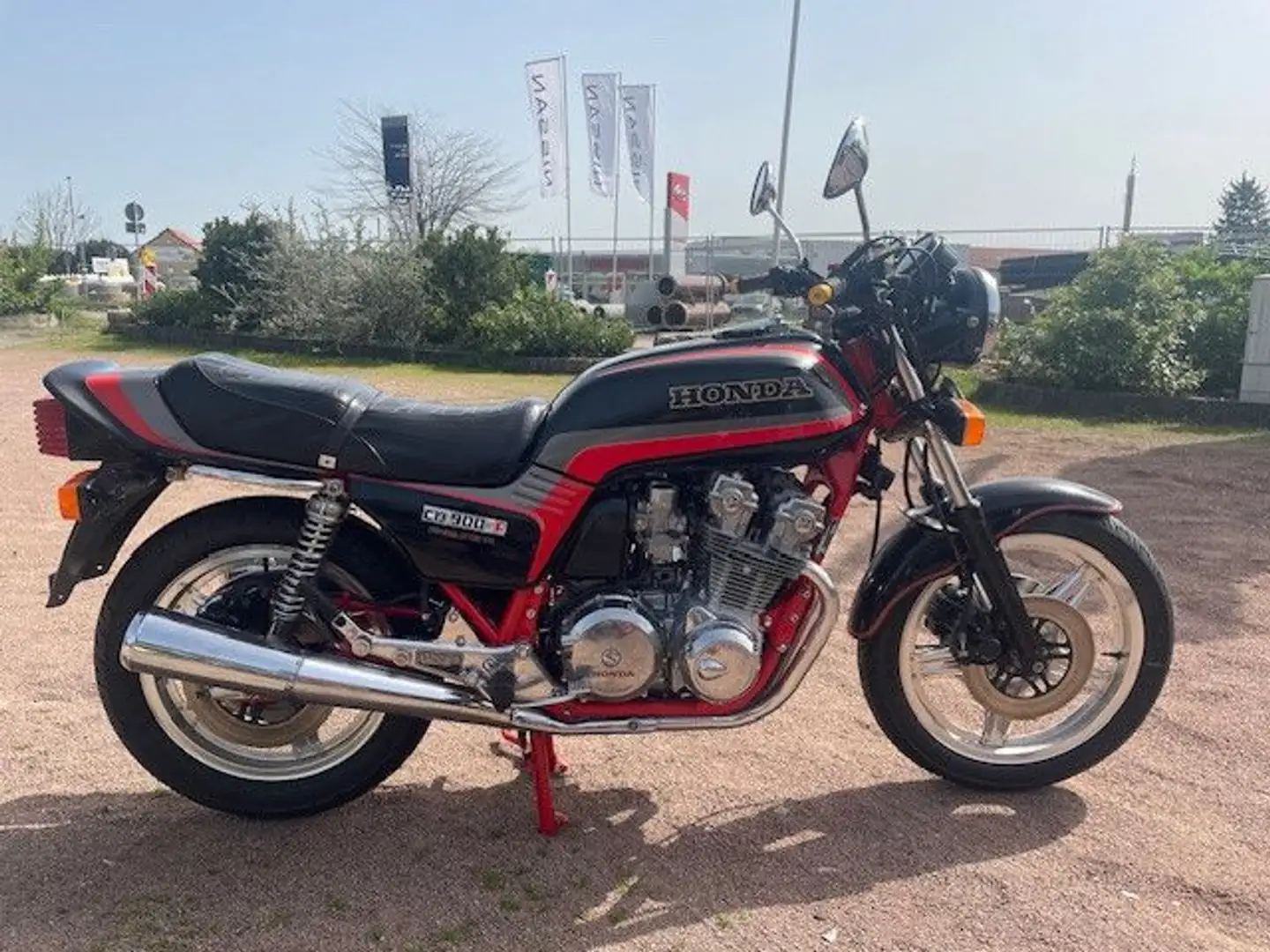 Honda CB 900 F Boldor *aus 1.Hand* crna - 2