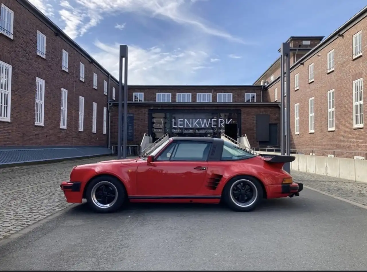 Porsche 911 G-Modell 3.0 SC Targa Turbooptik deutsch Fuchsfelgen, foto 2