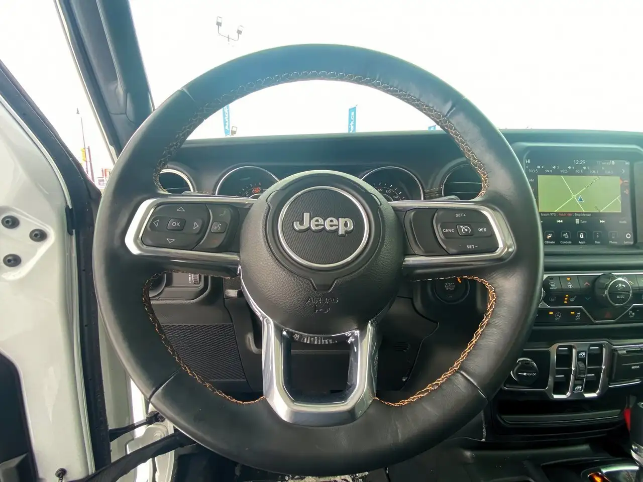 Jeep Wrangler снимка Jeep Wrangler