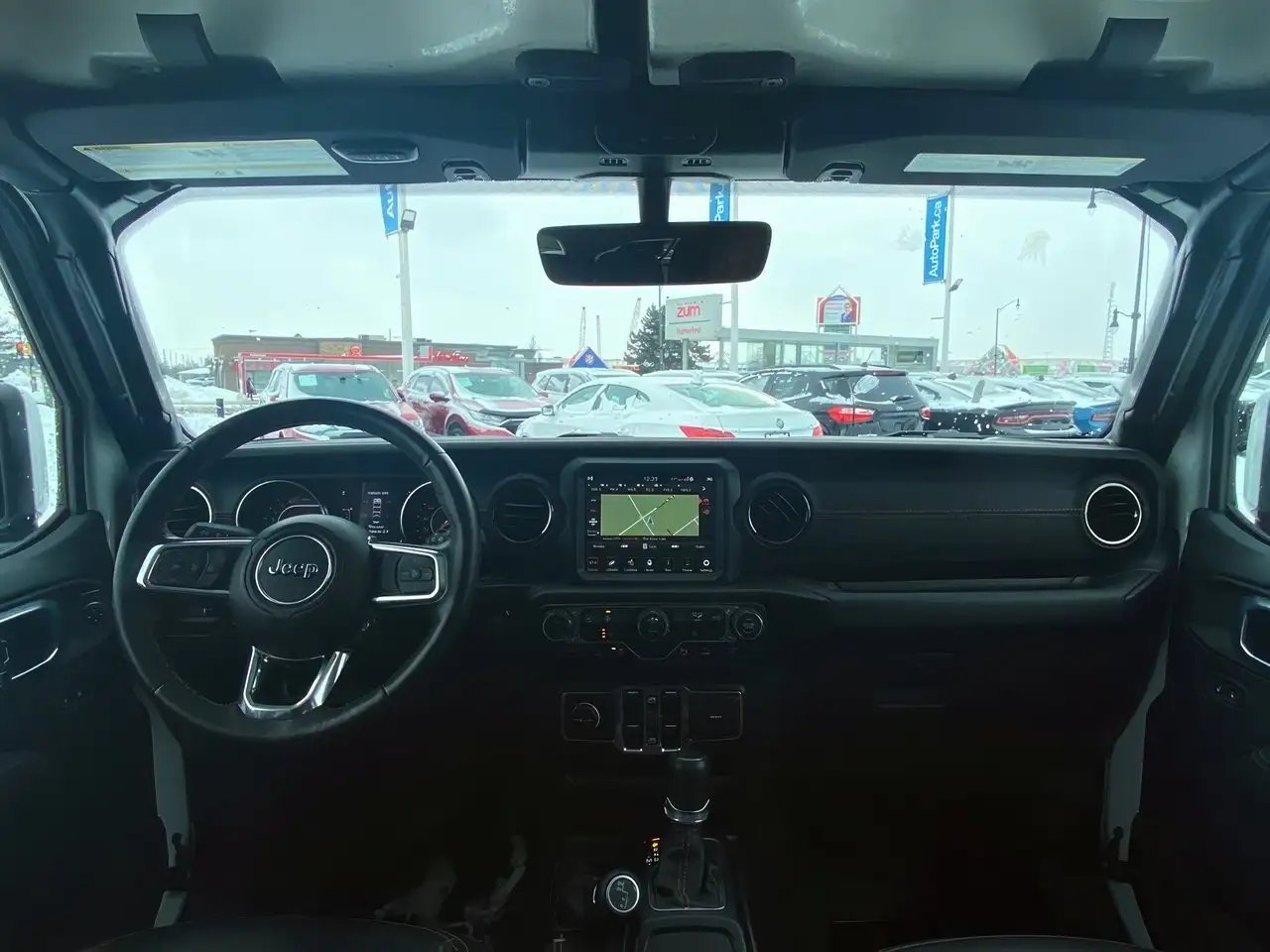 Jeep Wrangler снимка Jeep Wrangler