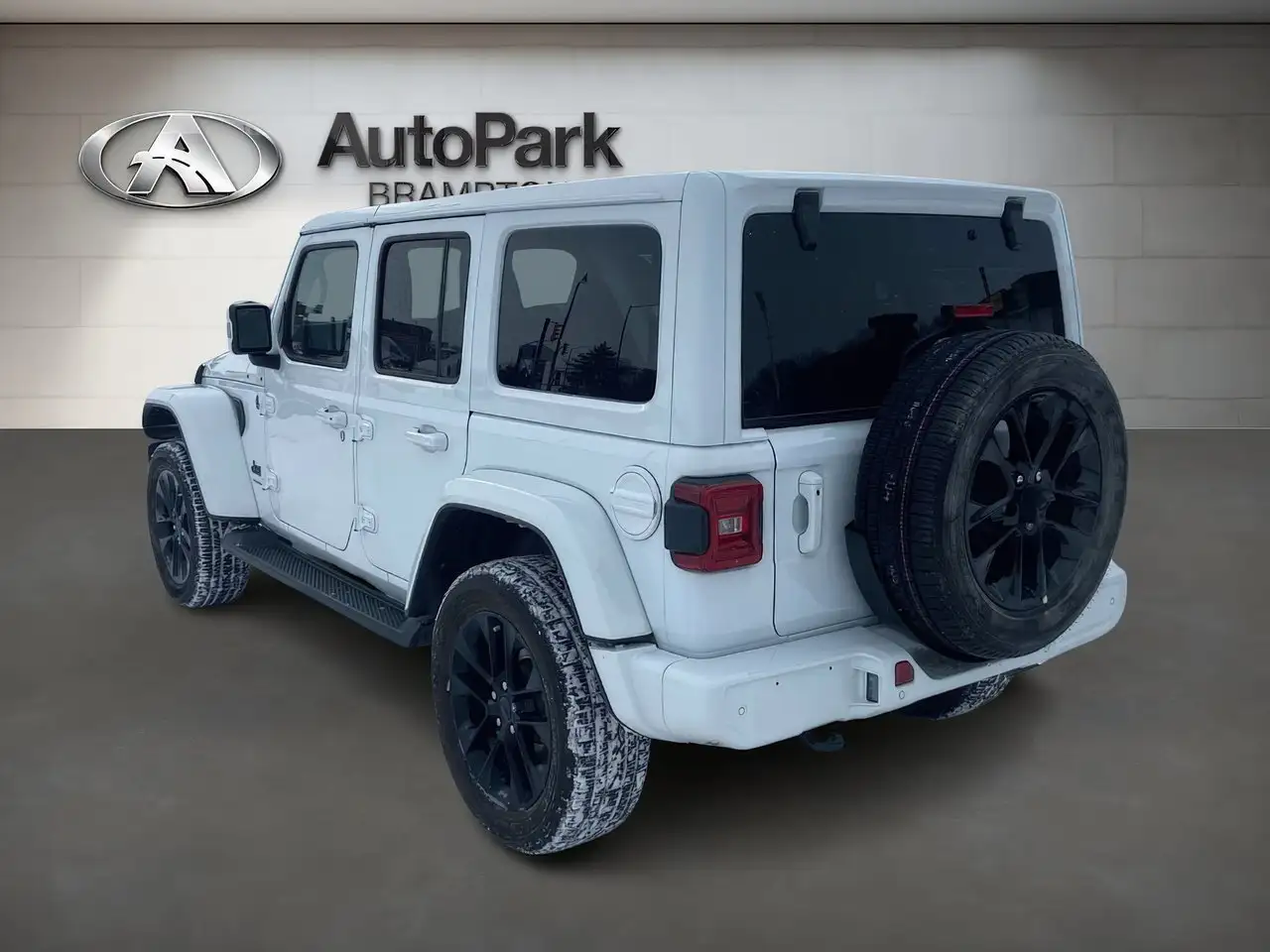 Jeep Wrangler снимка Jeep Wrangler