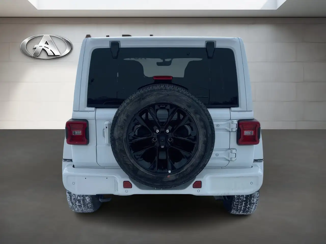 Jeep Wrangler снимка Jeep Wrangler