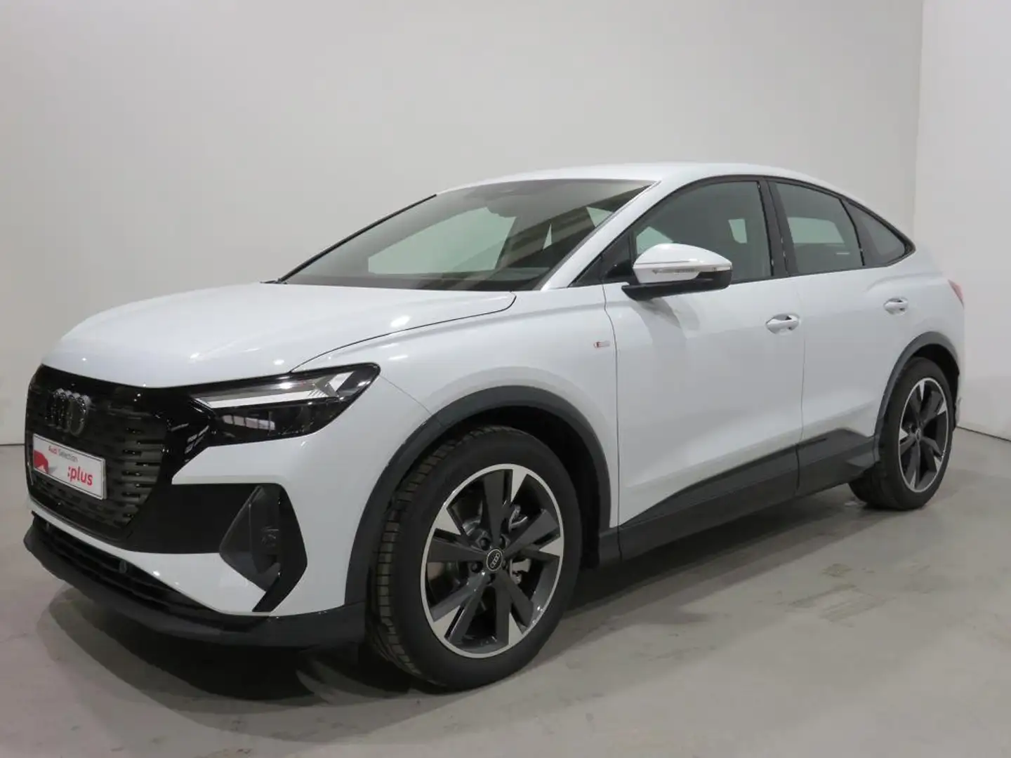 Audi Q4 e-tron Sportback 45 Genuine edition 210kW 82KWh Weiß - 1