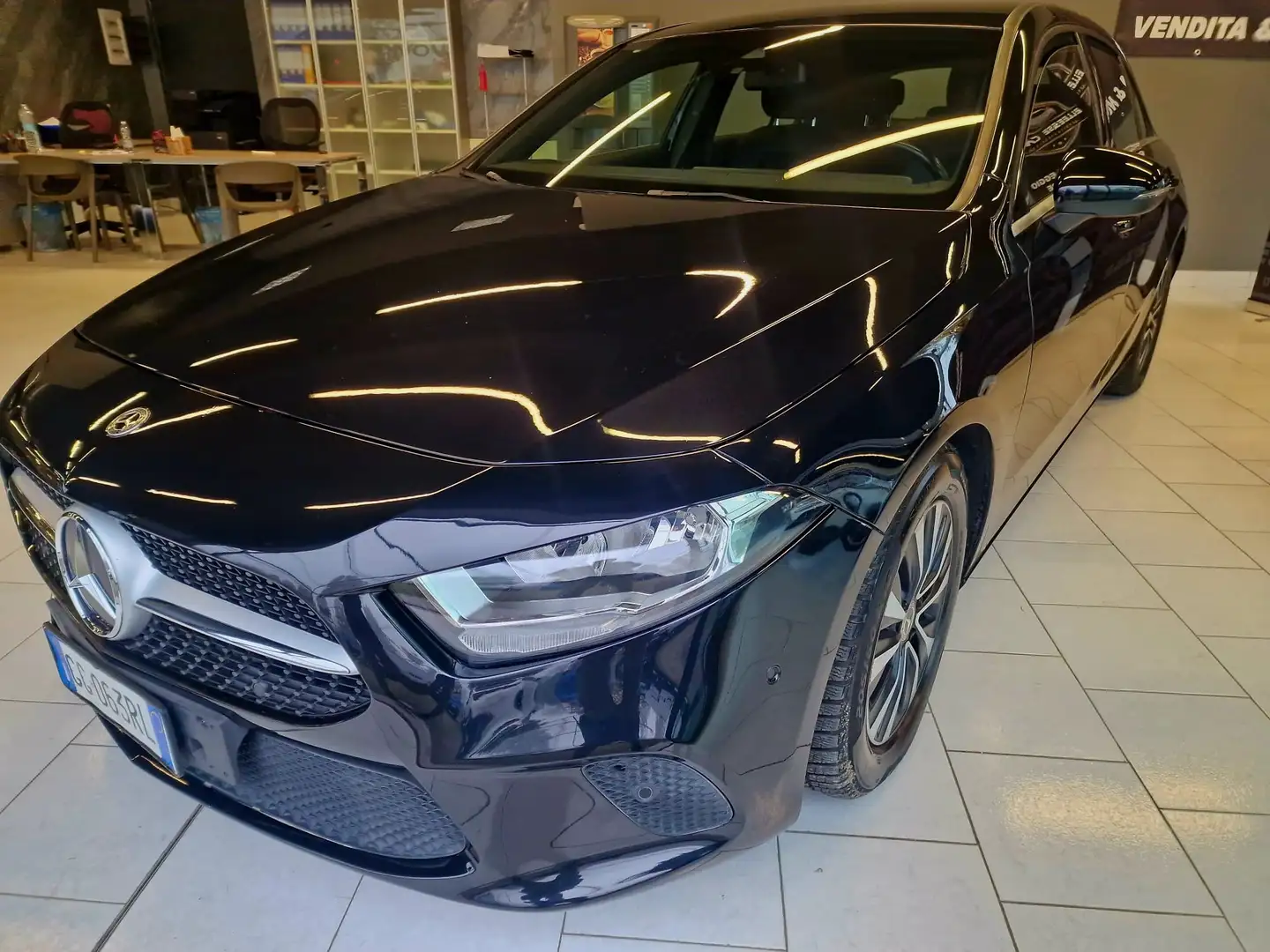 Mercedes-Benz A 180 A 180 d Executive auto Nero - 1