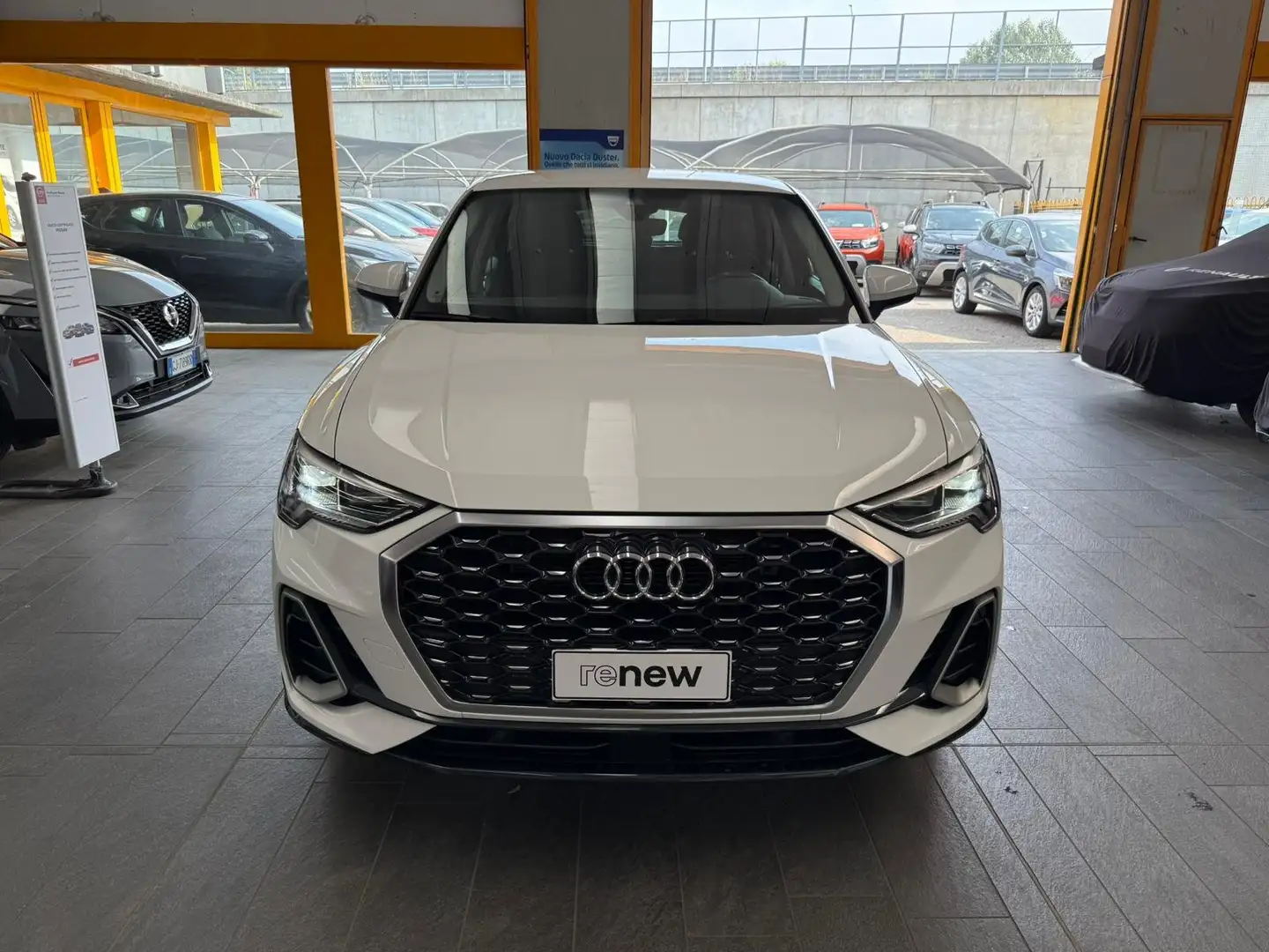 Audi Q3 Sportback S line edition 35 2.0 TDI 150cv S-tronic Wit - 2