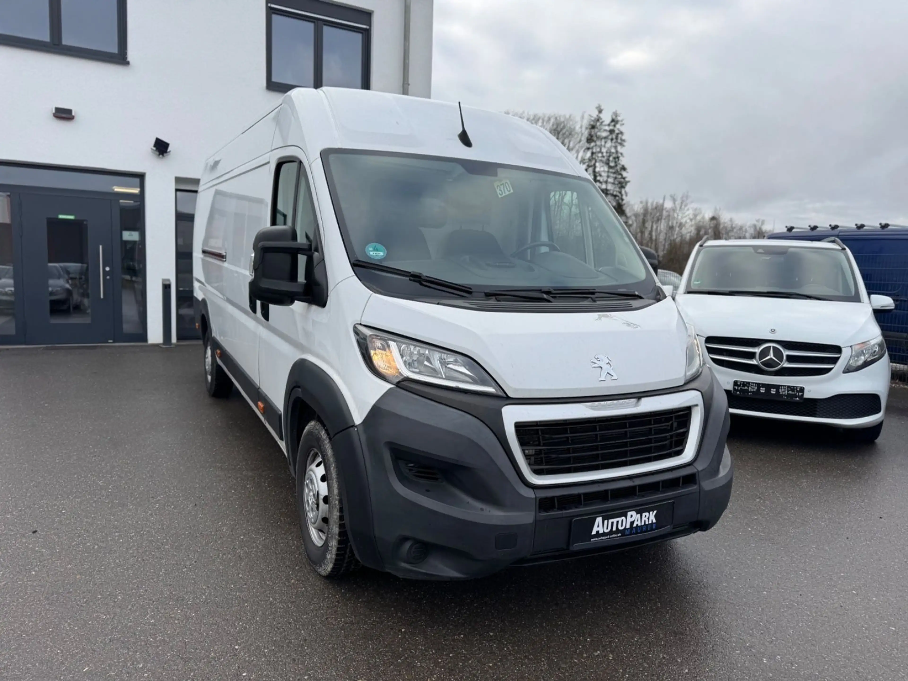 Peugeot Boxer Kasten Hochraum 435 L4H2 Pro BlueHDi 140 S — photo 4