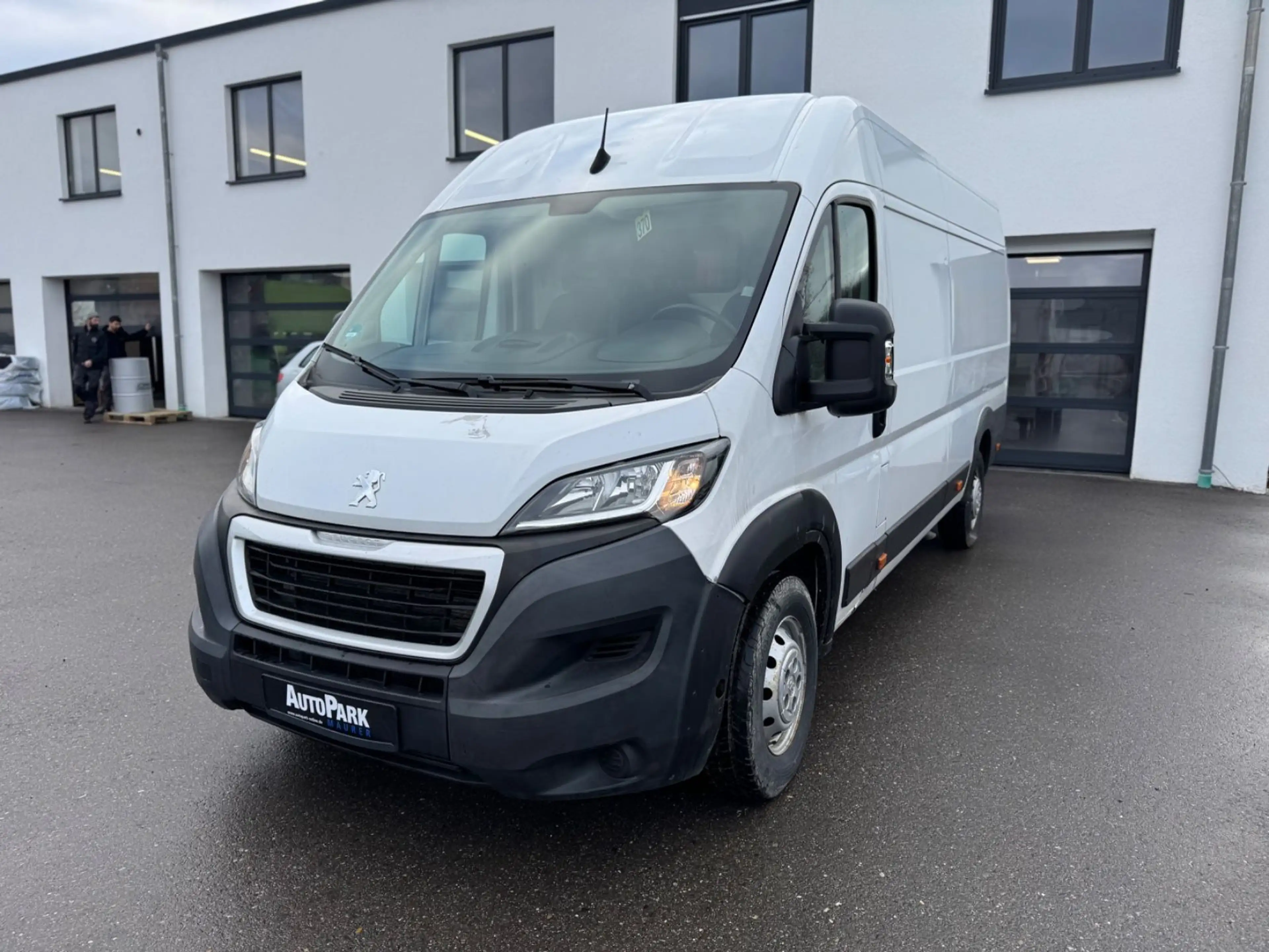Peugeot Boxer Kasten Hochraum 435 L4H2 Pro BlueHDi 140 S — photo 3