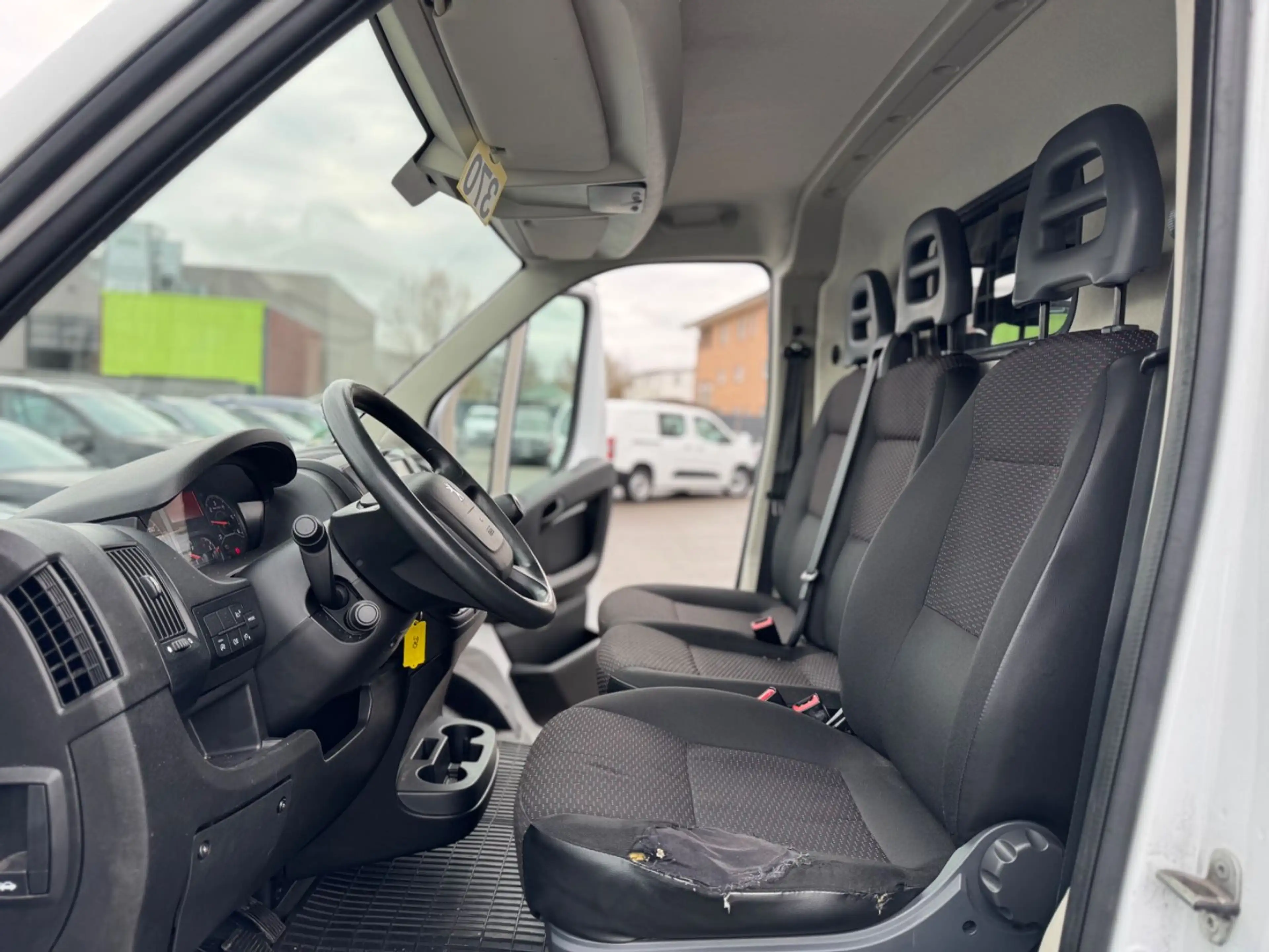 Peugeot Boxer Kasten Hochraum 435 L4H2 Pro BlueHDi 140 S — photo 15