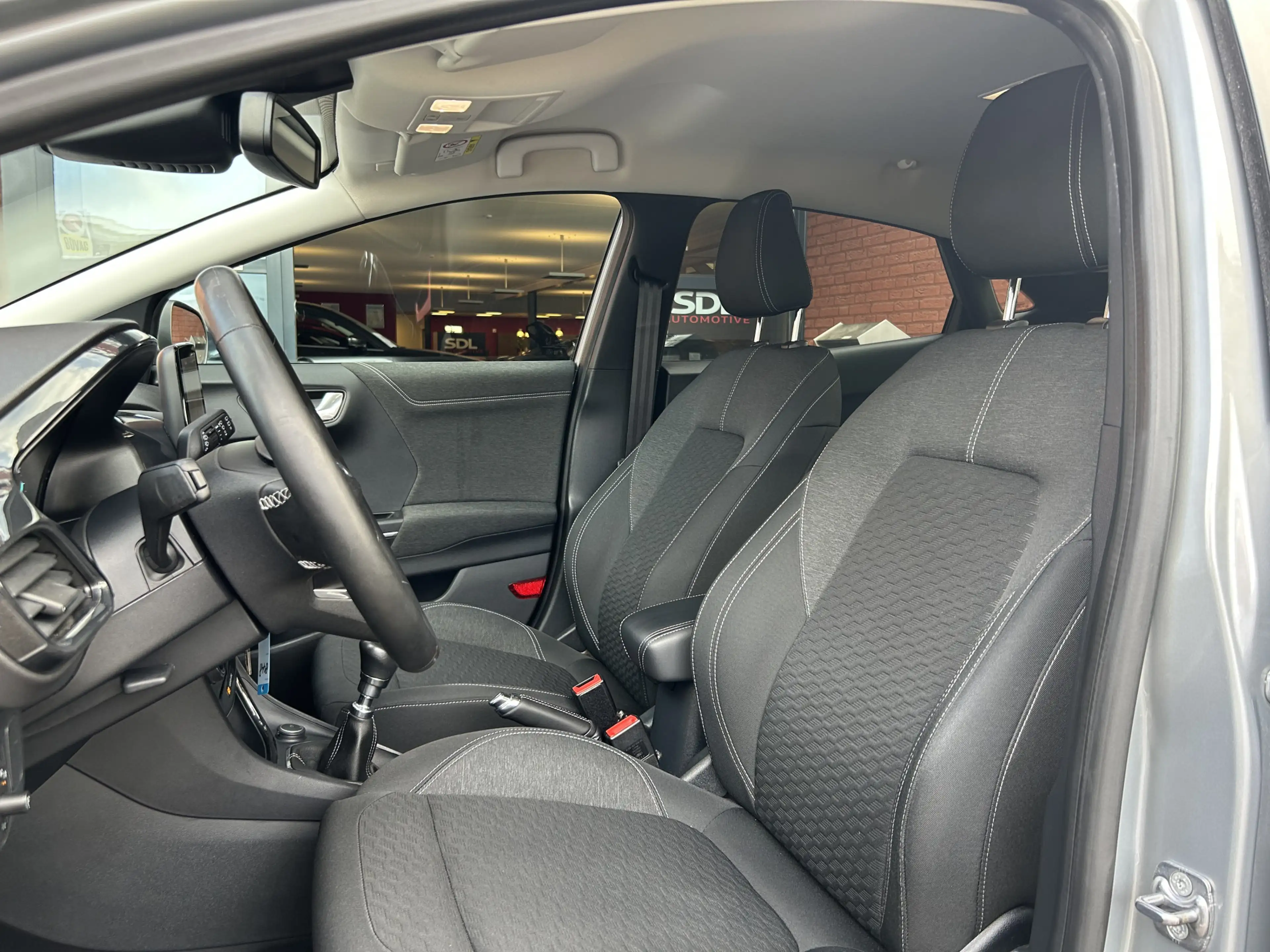 Ford Puma 1.0 EcoBoost Hybrid Titanium // LED // NAVI + CARP — photo 9