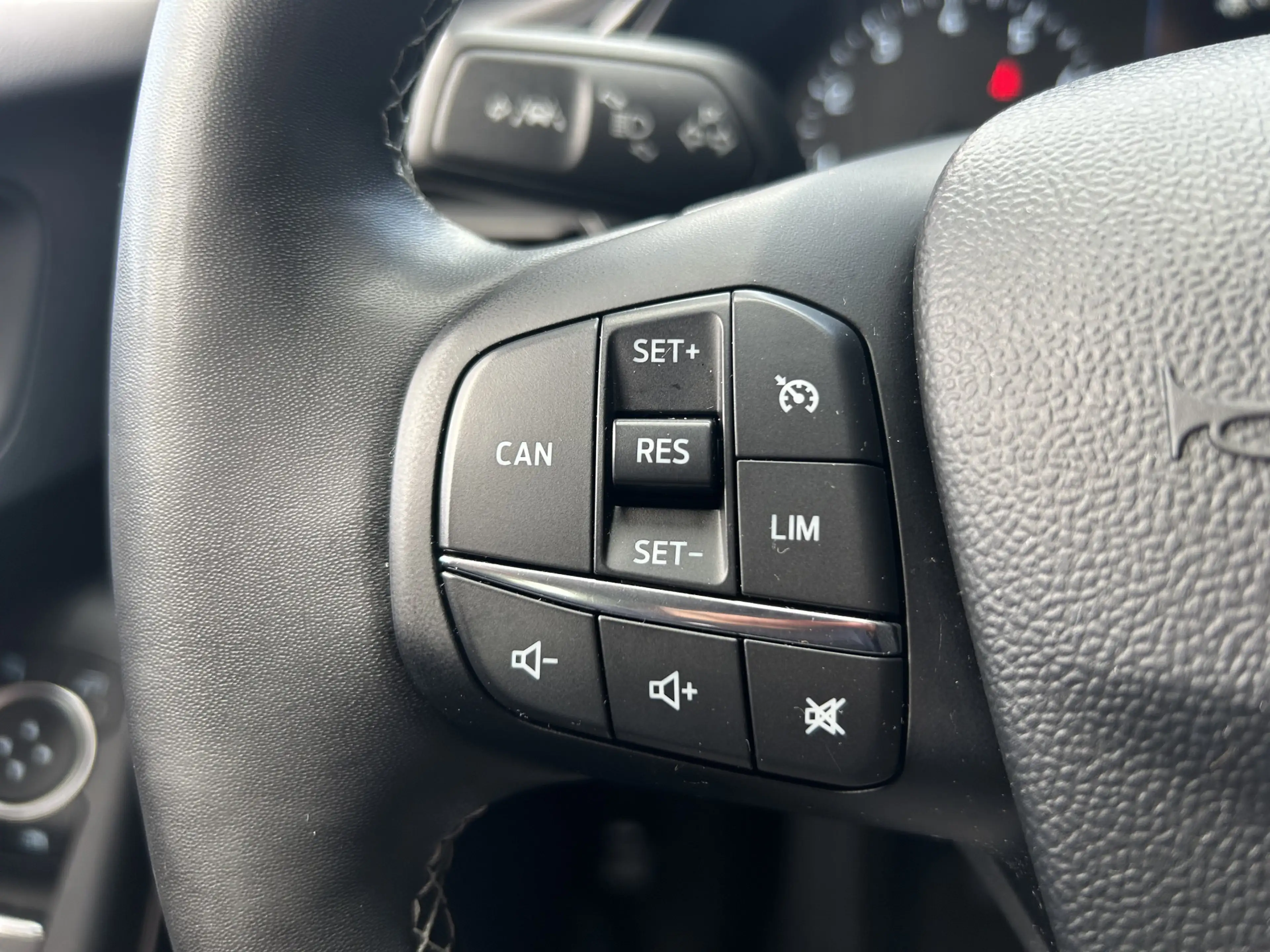 Ford Puma 1.0 EcoBoost Hybrid Titanium // LED // NAVI + CARP — photo 10