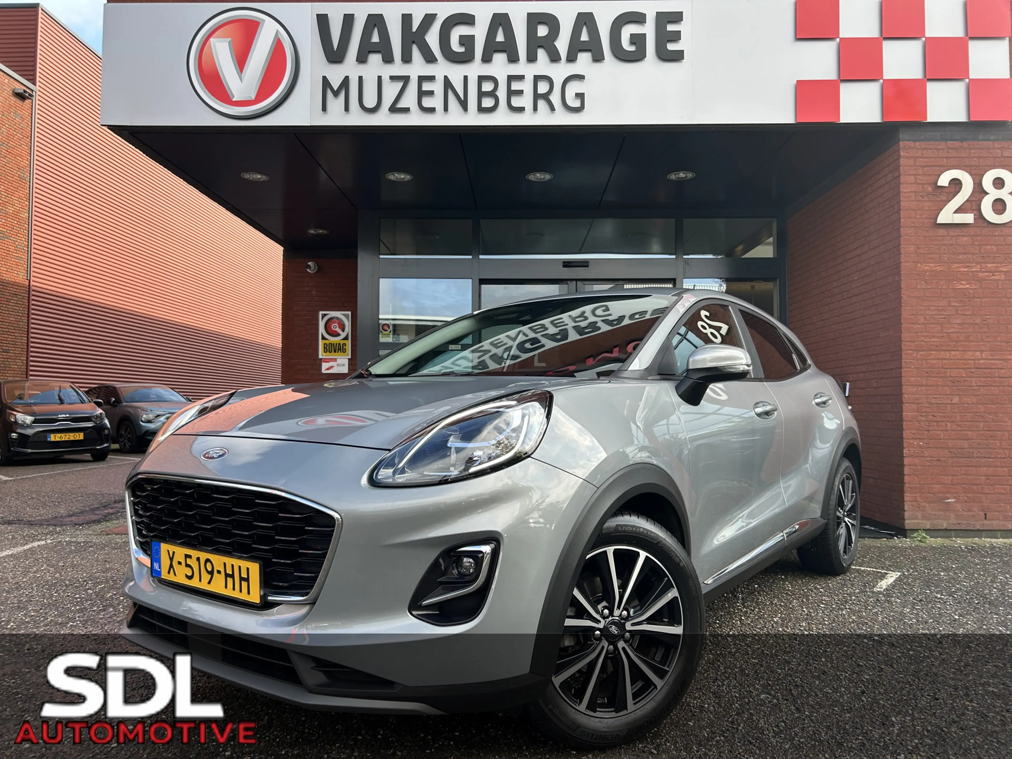 Ford Puma 1.0 EcoBoost Hybrid Titanium // LED // NAVI + CARP