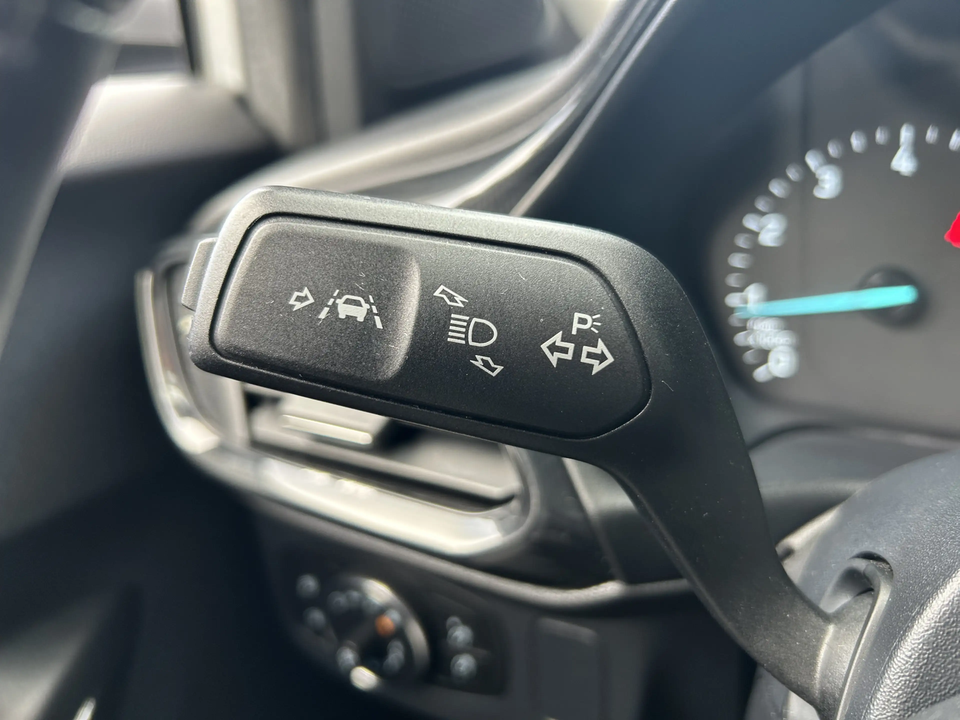 Ford Puma 1.0 EcoBoost Hybrid Titanium // LED // NAVI + CARP — photo 12