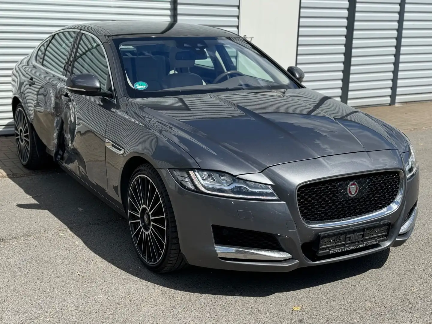Jaguar XF 30d FACELIFT-Luxury-Meridian-Kamera-Vollleder Gris - 1