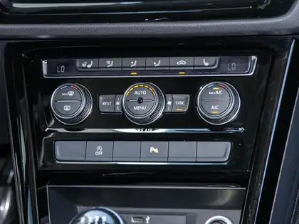 Annonce voiture d'occasion Volkswagen Touran - CARADIZE